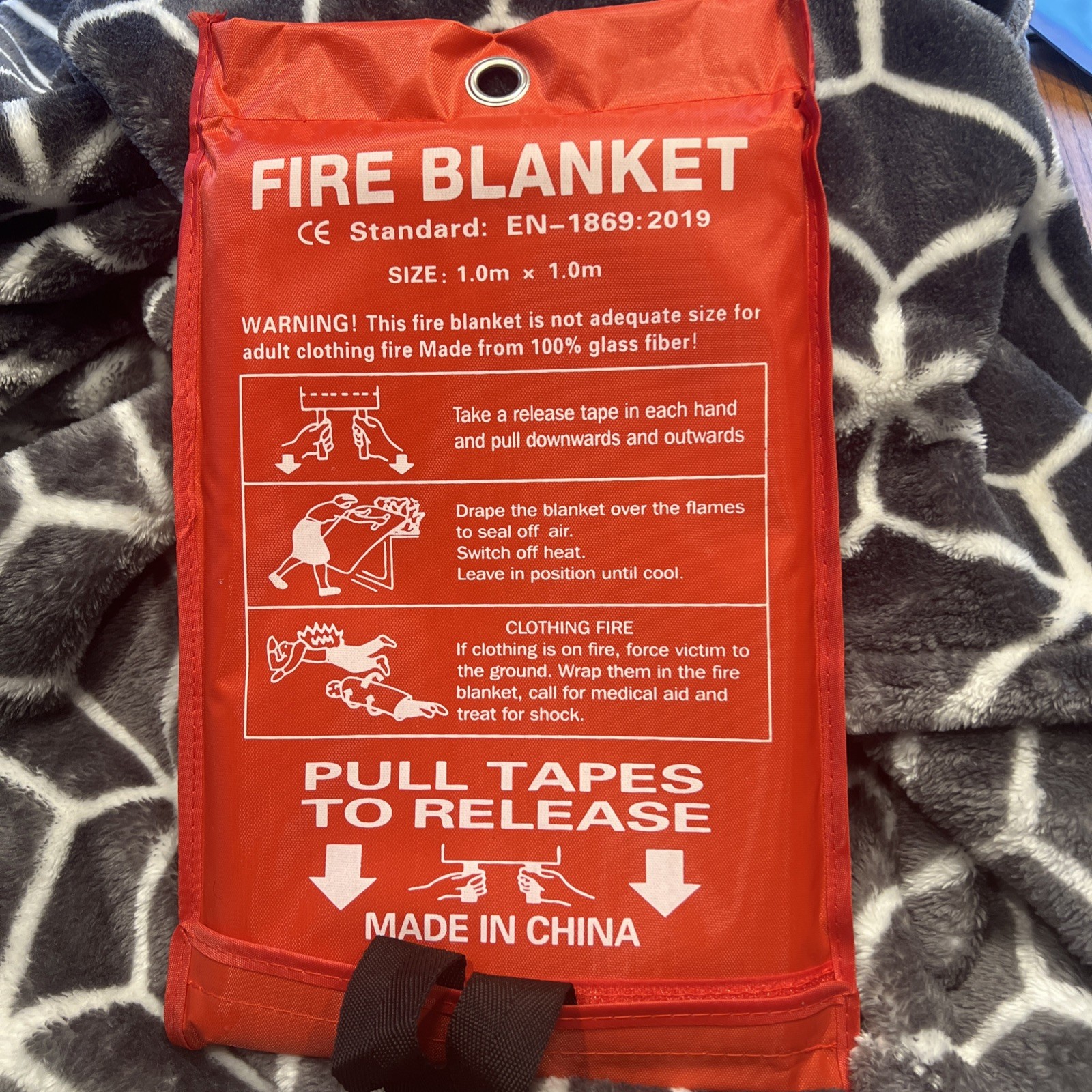 FIRE BLANKET Fiberglass Hero Emergency Home Retardant Prepared 39”x39′