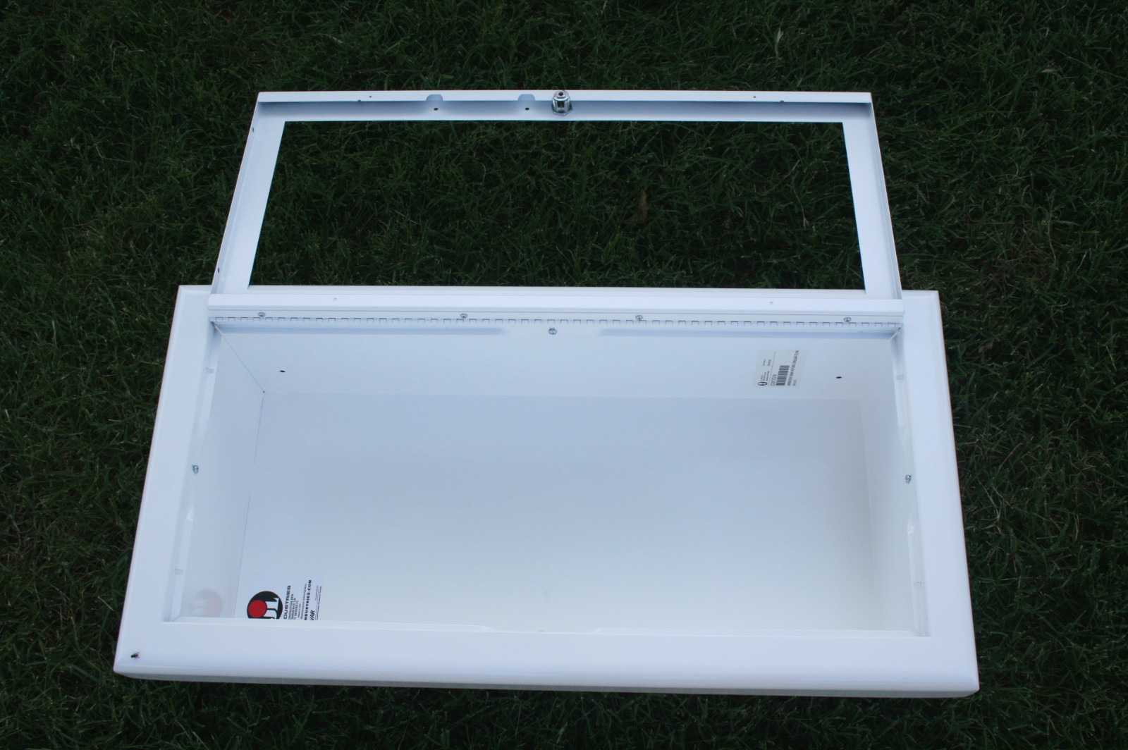 Fire Extinguisher Cabinet/Box – Steel JL Industries Ambassador Series – Glass