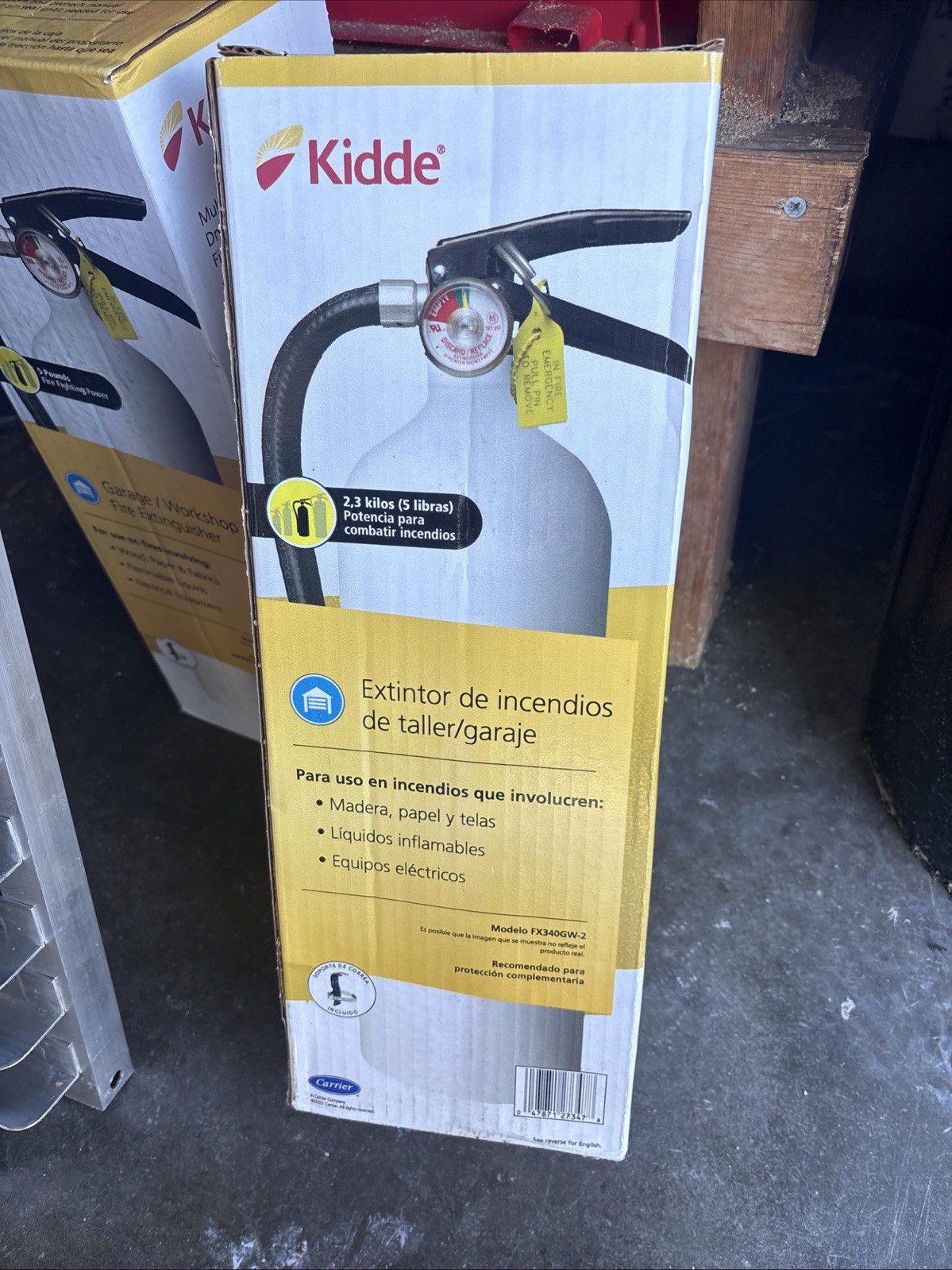 Kidde Garage Workshop Single Use Fire Extinguisher, White FX340GW-2