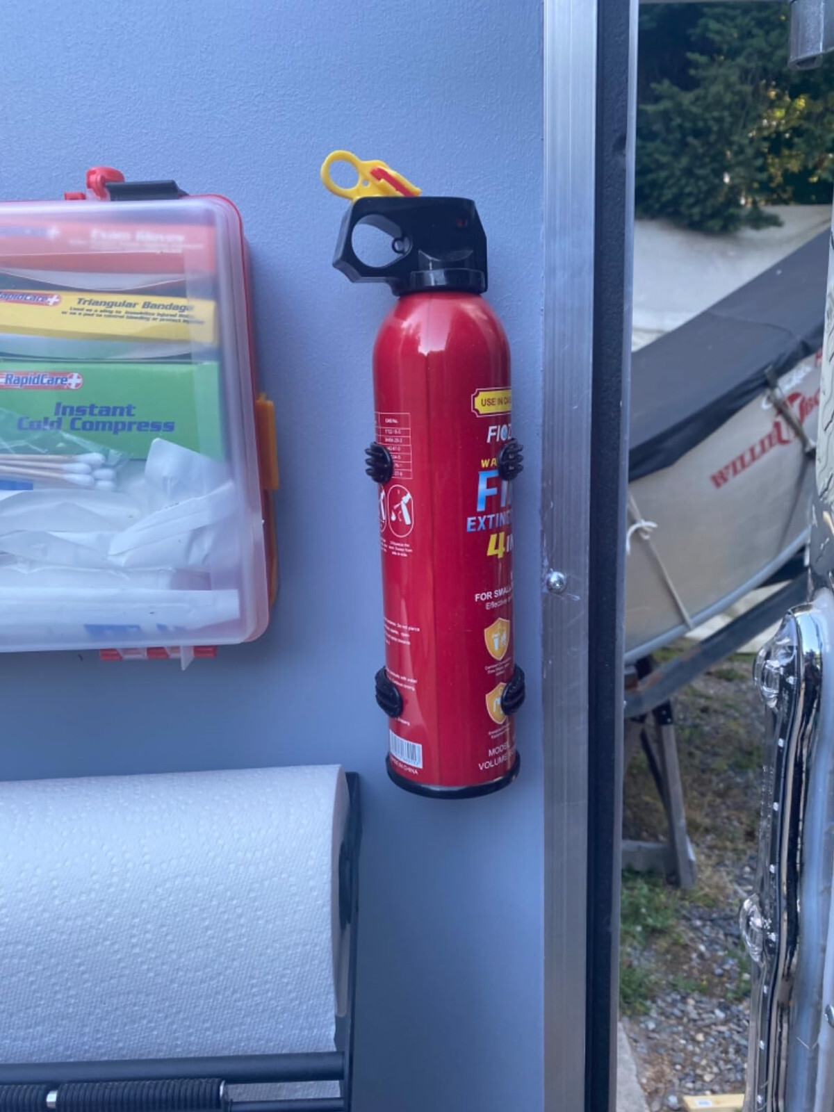 Portable Fire Extinguisher Spray With Bracket For Car Home Kitchen Garage House