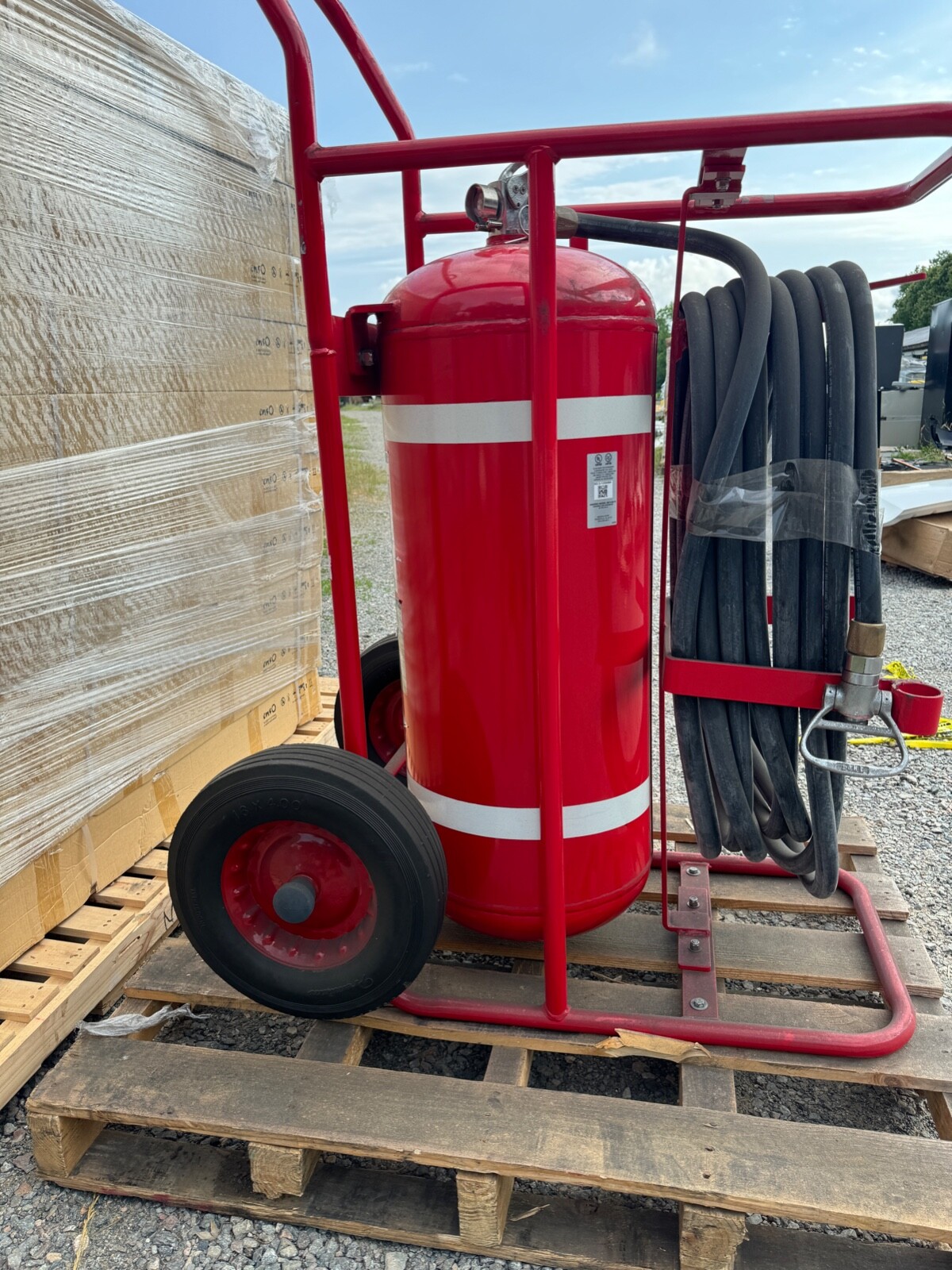 Amerex B674 – 150 LB Halotron Wheeled Fire Extinguisher