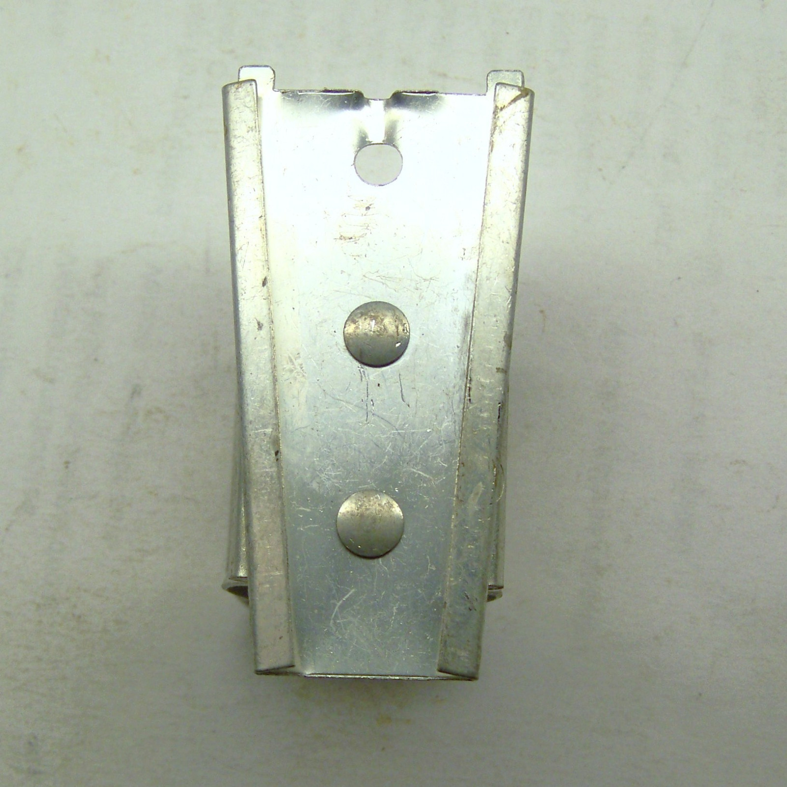 FIRE EXTINGUISHER NOS SS SPRING CLIP BRACKET 2-1/16″ L 1″ W 1-3/16″ D TAPER BACK