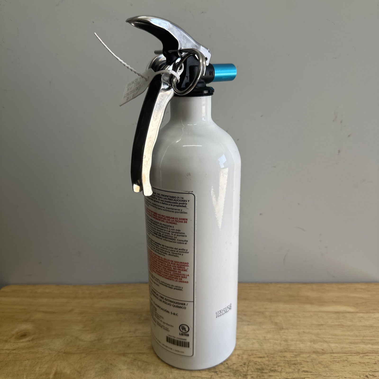Kidde Auto/Marine UL Rating 10-B:C Fire Extinguisher – White (21029372)