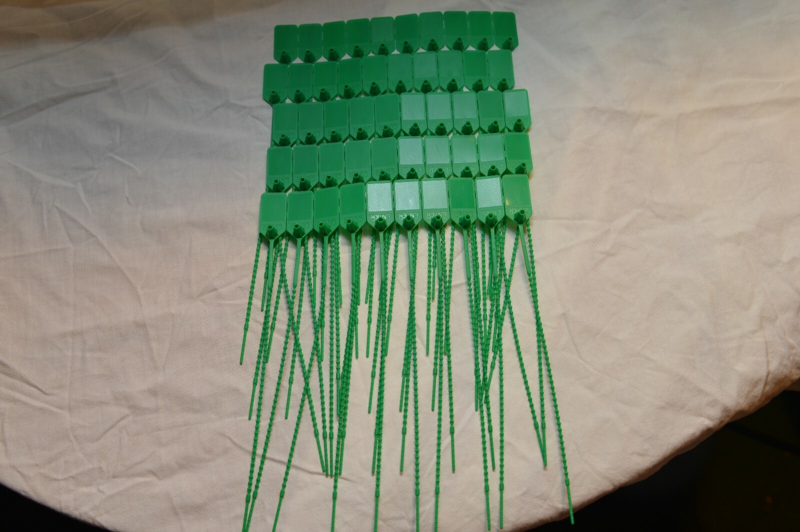 NEW 100 FIRE EXTINGUISHER TAMPER PROOF “FLAG” SAFETY SEALS (GREEN) U.L. APPROVED