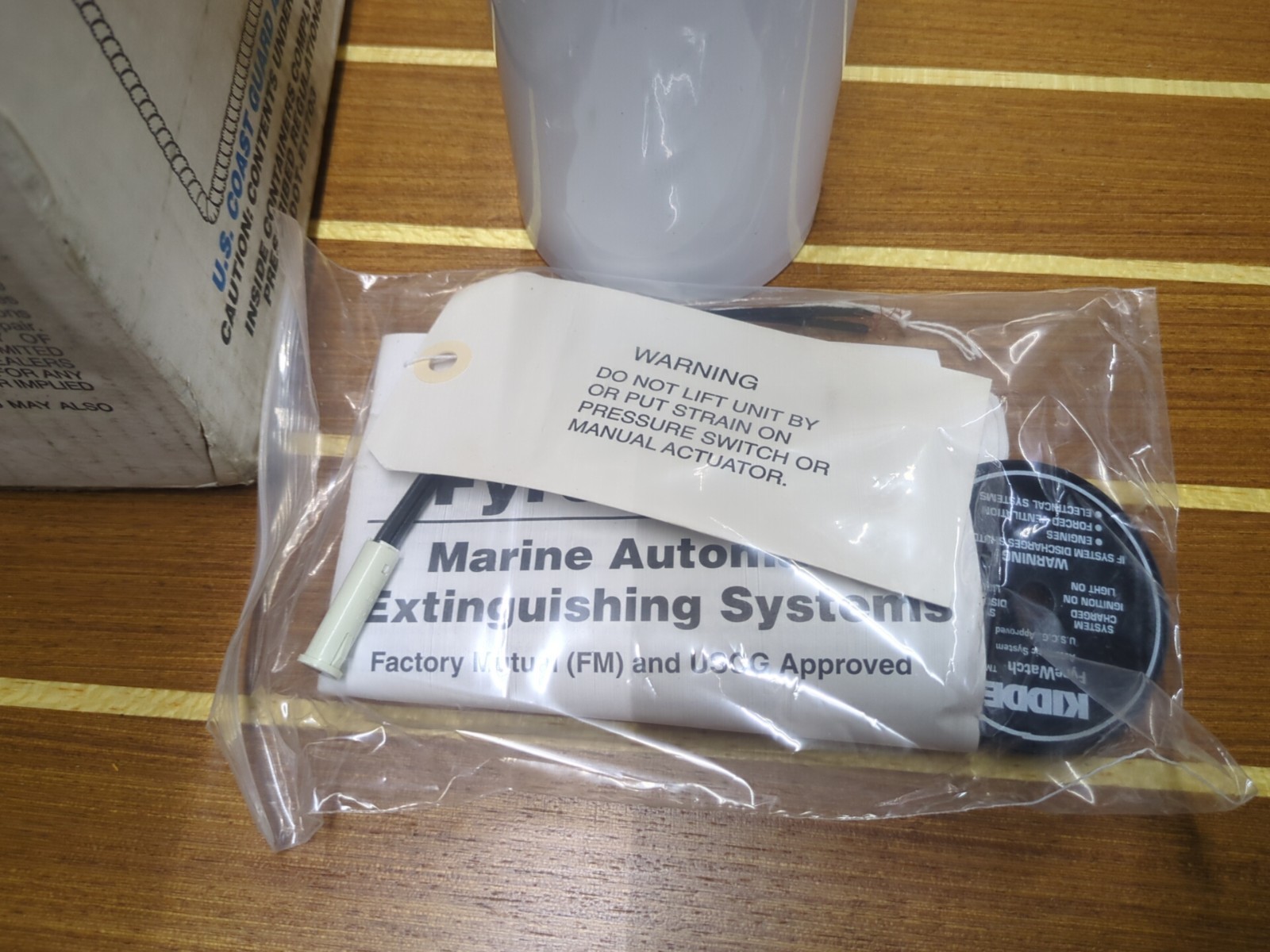 A3 Kidde Mariner Fyre Watch Automatic Fire Extinguisher FW50 FM200 466389