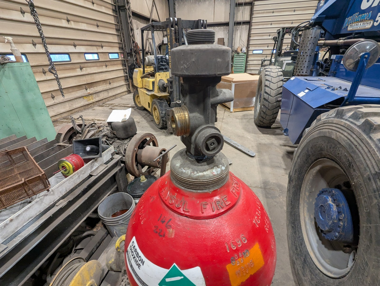Ansul CO2 fire protection tanks (lot of 20), 300 size