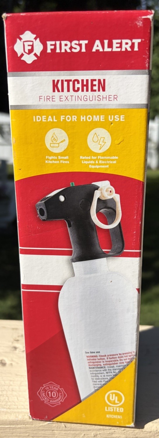 NEW First Alert 5-B:C Kitchen Fire Extinguisher For Liquids and Electrical Fires
