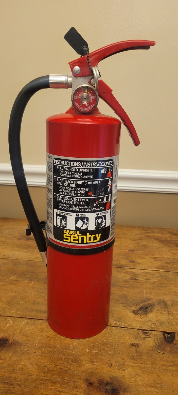 5LB TYCO SENTRY AA05 Dry Chemical Fire Extinguisher ABC 2021 NOS Lot Of 2