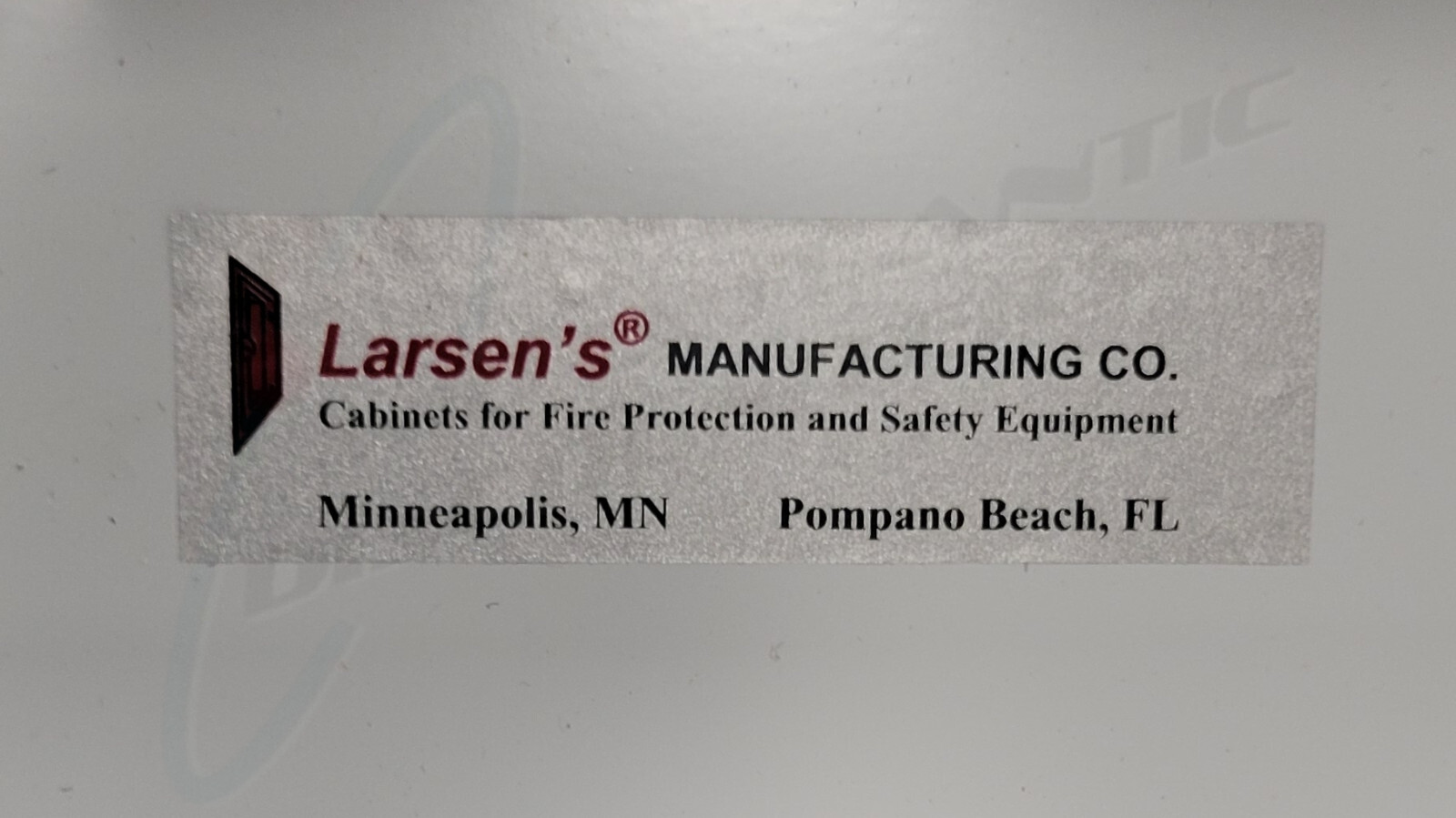 Larsen’s 10 lb Recessed Stainless Steel Fire Extinguisher Cabinet SS2409-R2-VD