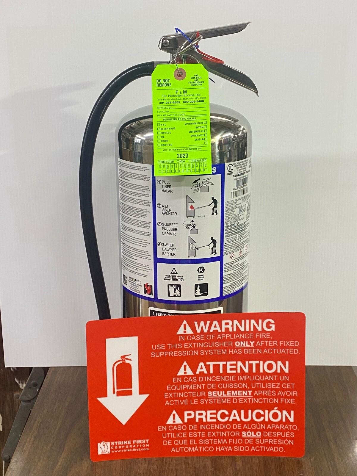 NEW 6 LITER K-CLASS FIRE EXTINGUISHER W/ SIGNS, WALL HOOK, + 2024 INSP. TAG