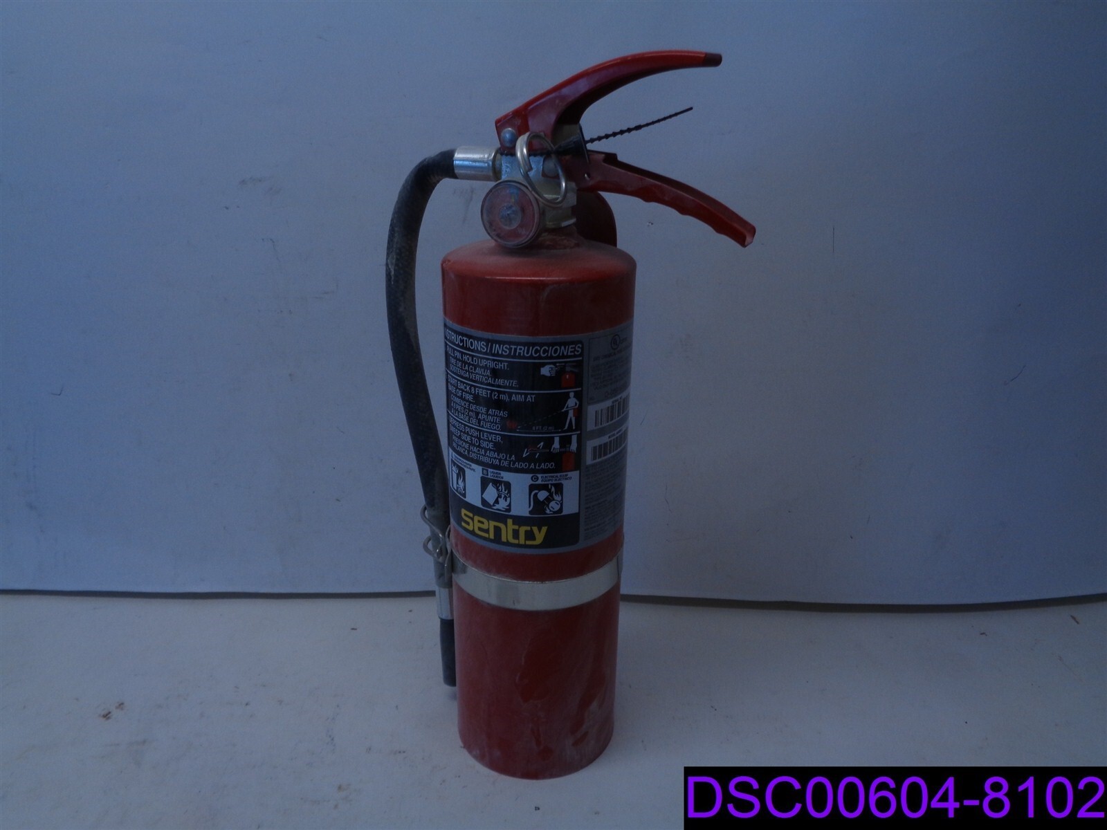 Used: Sentry 5lb Fire Extinguisher Model AA05S-1, D-06919383