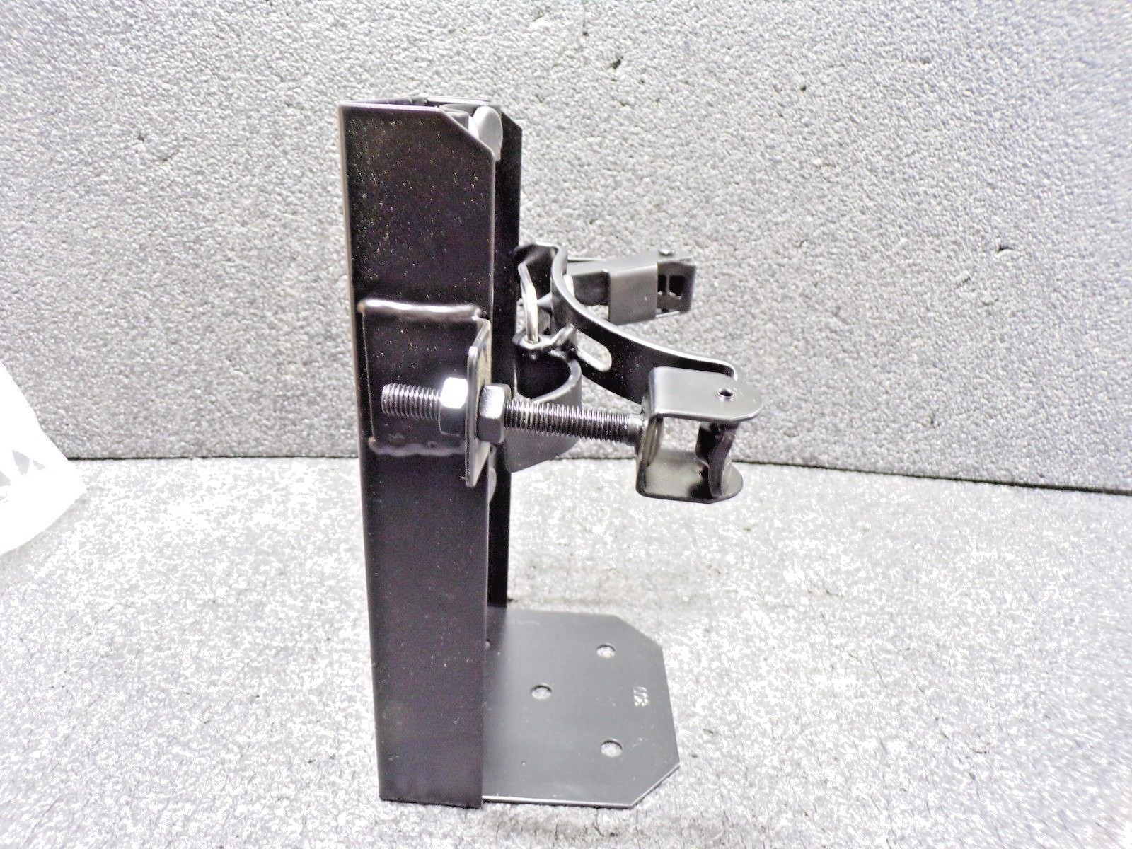 BUCKEYE Fire Extinguisher Bracket, 5in to 5-1/4in.dia (TS)