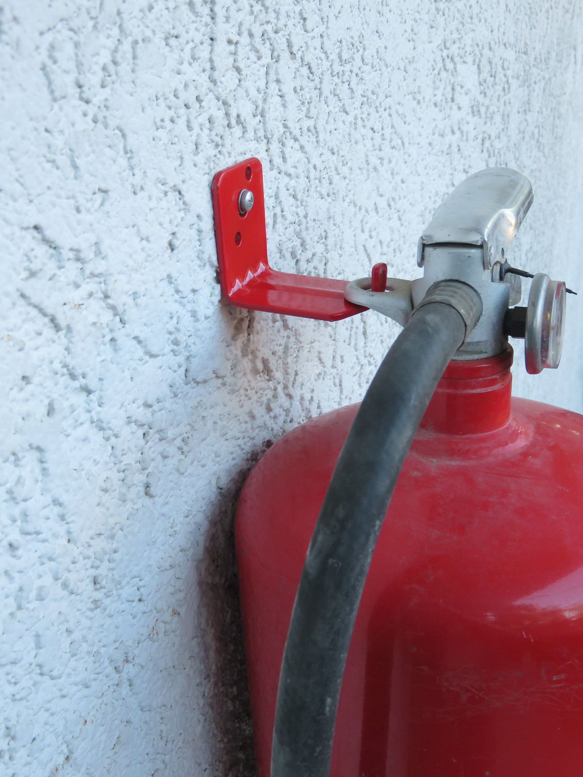 🔥🧯1-UNIVERSAL WALL MOUNT 10, 15 & 20 lb. SIZE FIRE EXTINGUISHER HANGER BRACKET
