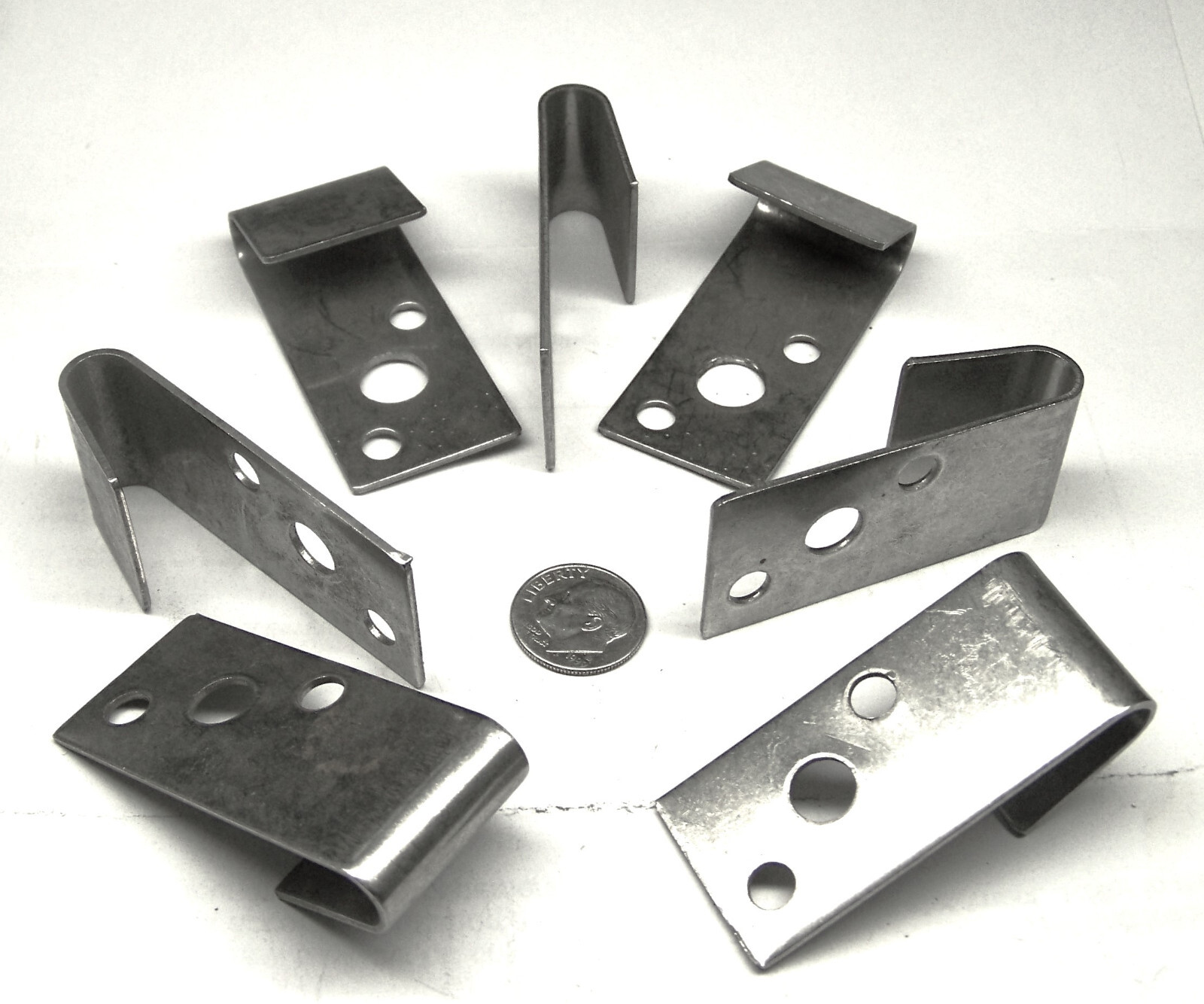 7 STAINLESS STEEL FIRE EXTINGUISHER WALL HOOK BRACKET 2 3/16″ OAL 1″ W 1/2″GAP