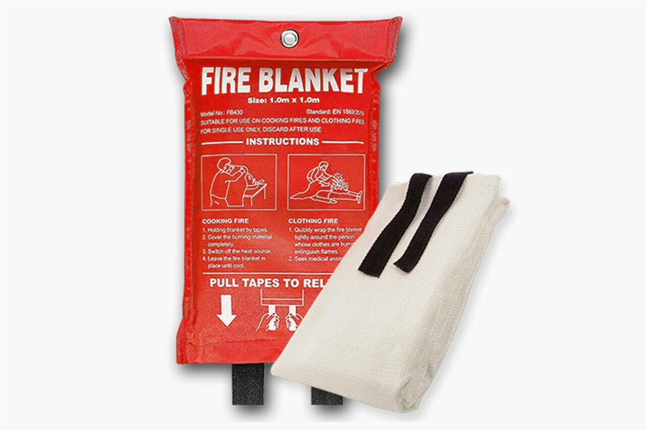 🎯 (2) Pack FIRE BLANKET Fiberglass Emergency Kitchen Car Retardant 39”x39”