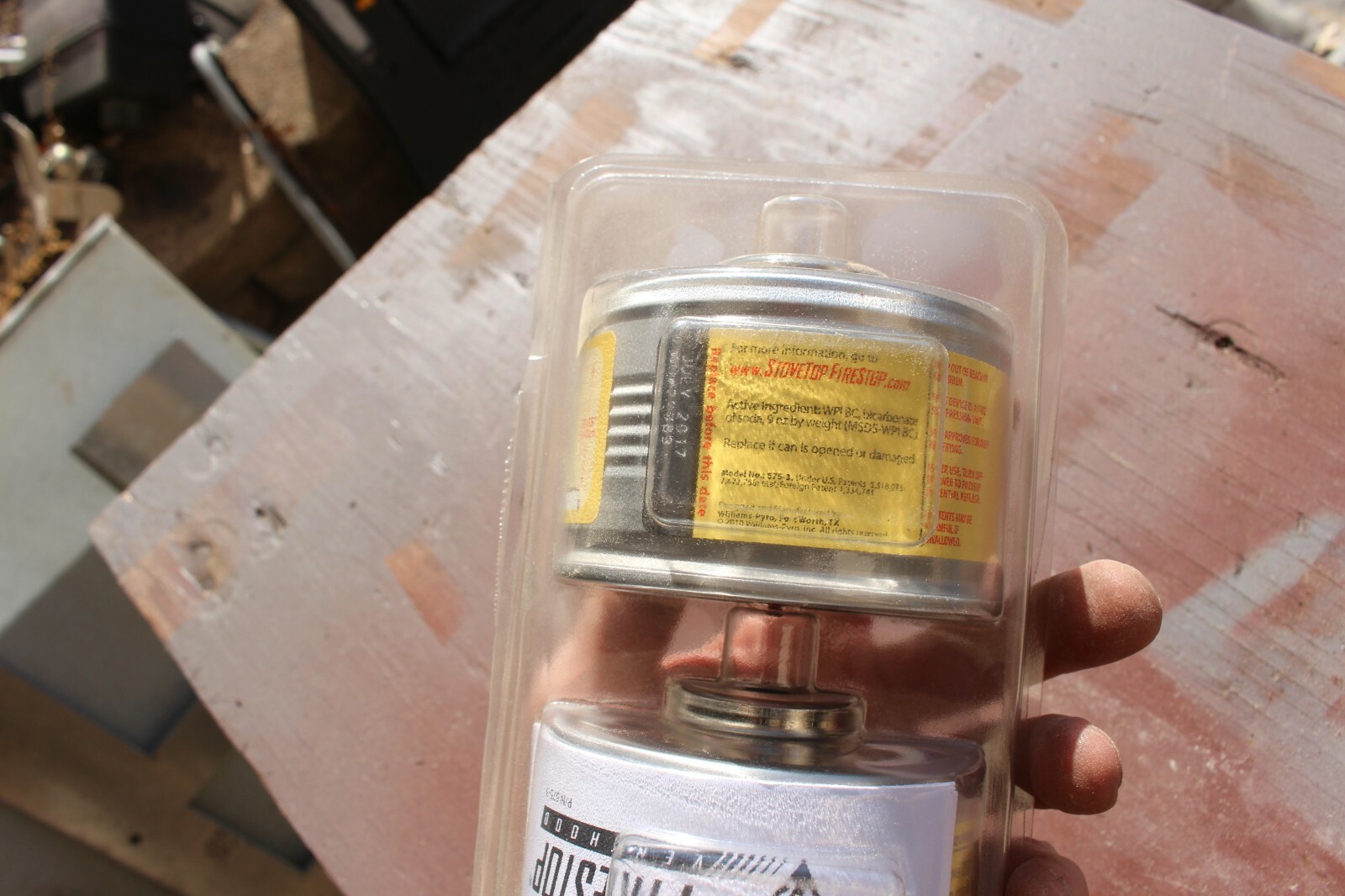 Stovetop Fire Suppressor, Cans