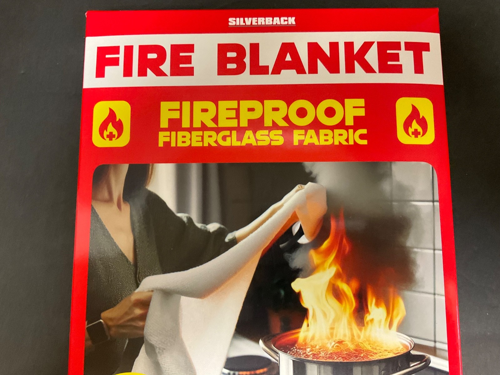 Silverback 40″ X 40″ Fireproof Fiberglass Fire Blanket