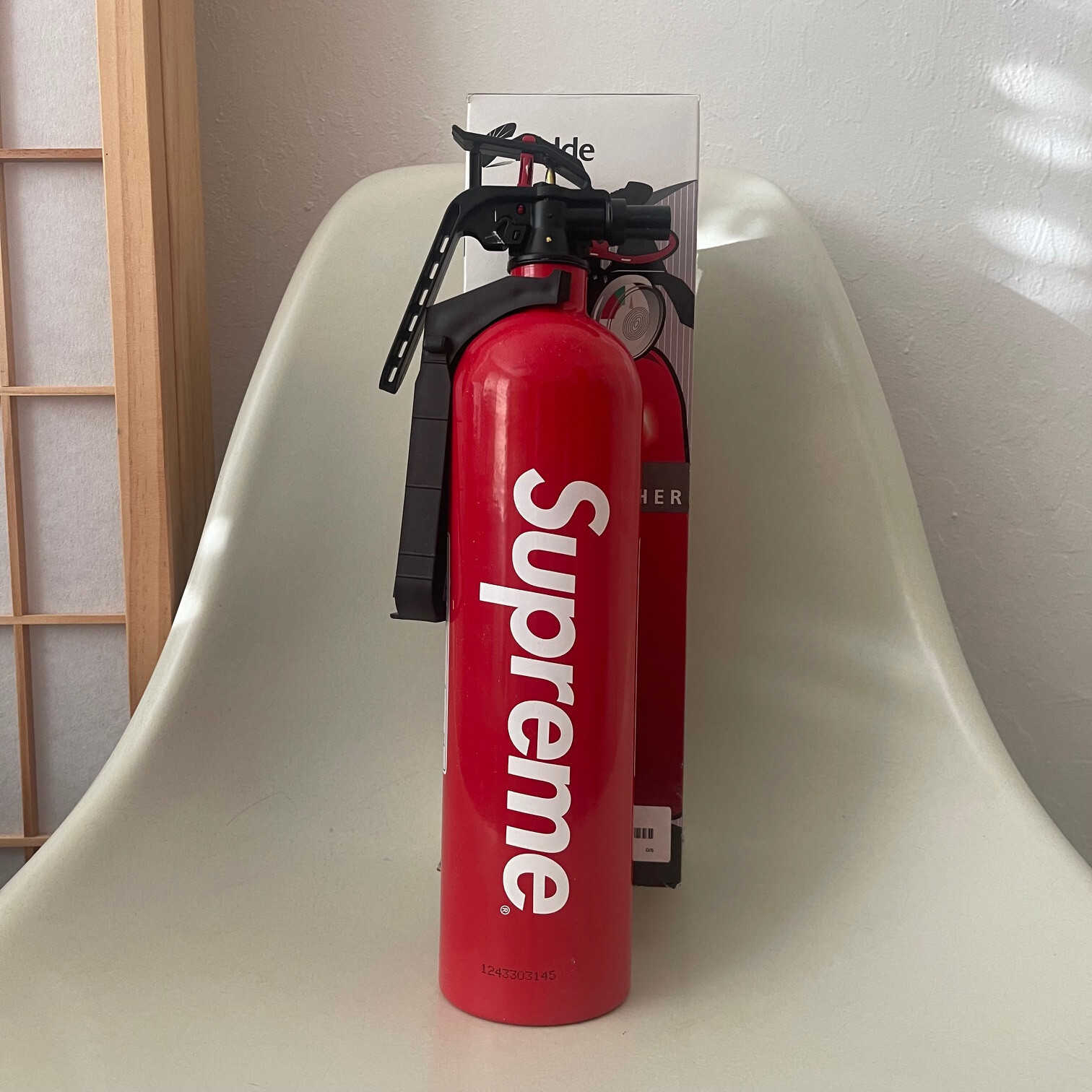 SUPREME x Kidde Fire Extinguisher for Display Red Box Logo Listed SS15 RARE NEW