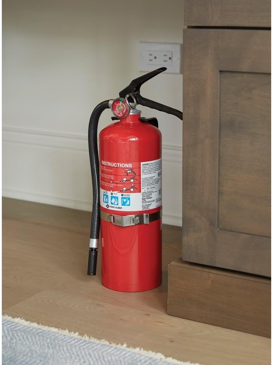 Indoor/Outdoor Rechargeable Fire Extinguisher, Rated 3-A:40-B:C, with Bracket