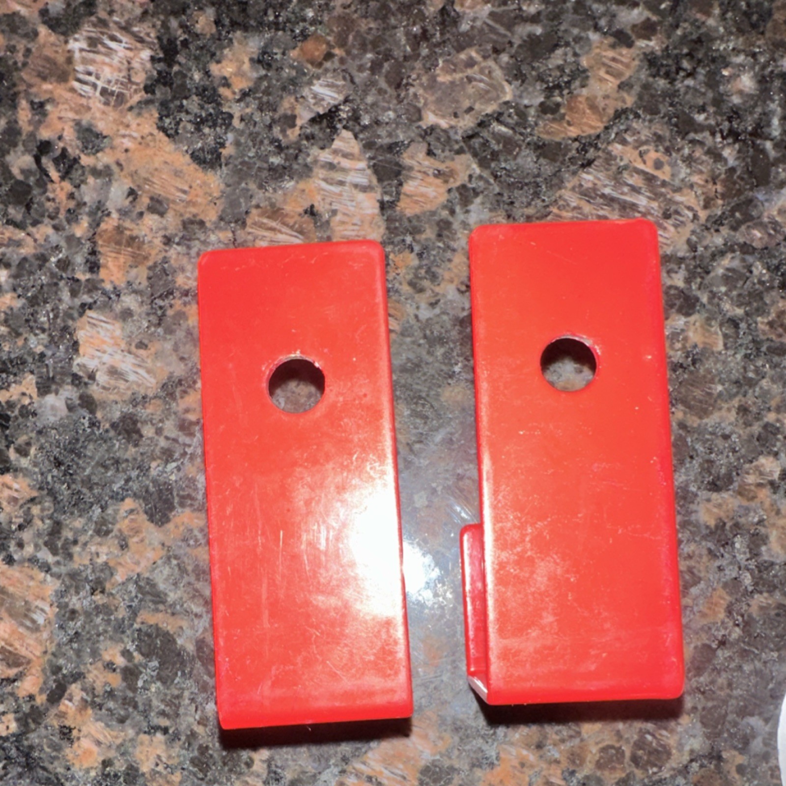 Red Metal Mount Brackets Pair for Fire Extinguisher Hand Rack 2 Inch
