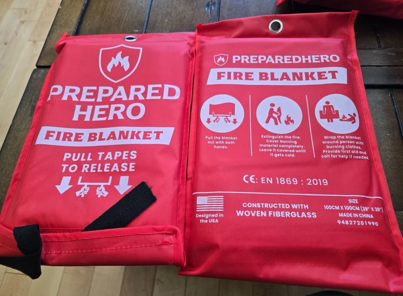 FIRST RESPONSE (2) Fire Blanket 40″ x 40″ Emergency Fire Suppression for Kitchen