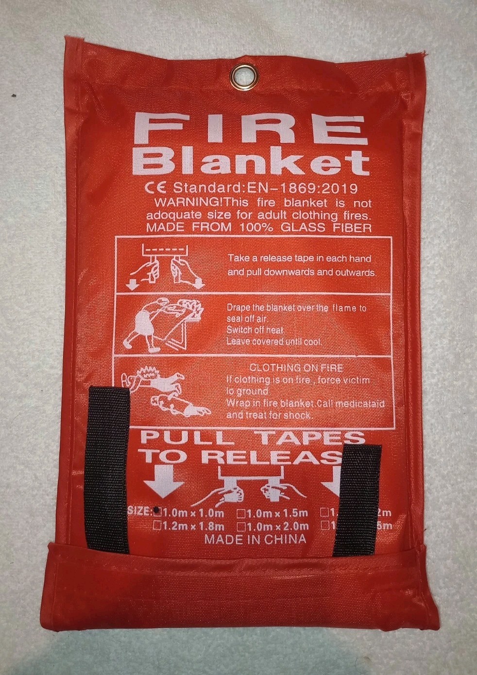 Emergency Fire Blanket 40″x40″ Fiberglass 1 PackFire Retardant Blankets W/Hooks
