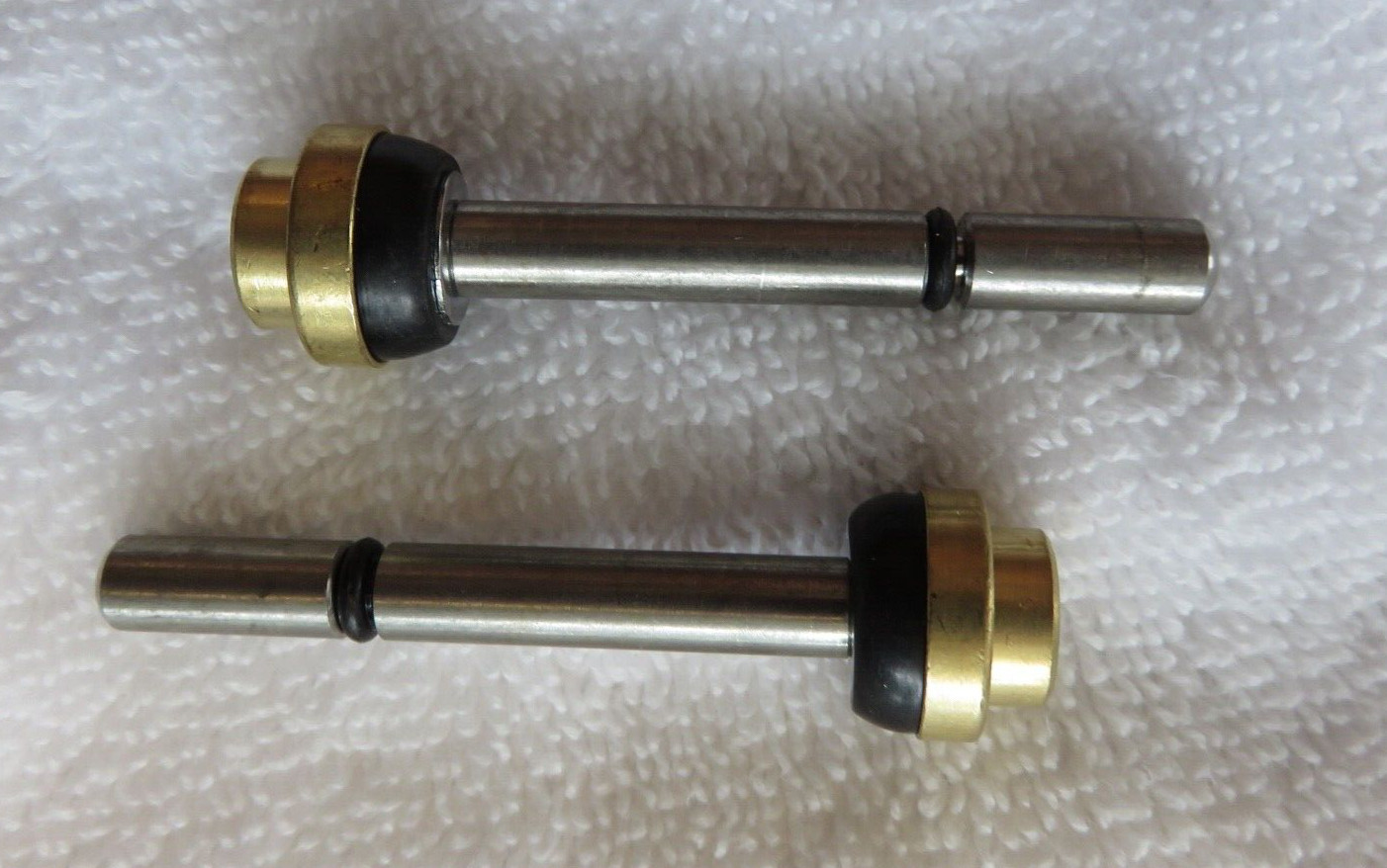 🔥🧯2-pcs. O.E.M. BADGER WATER PRESSURE FIRE EXTINGUISHER VALVE STEM..NEW🚒