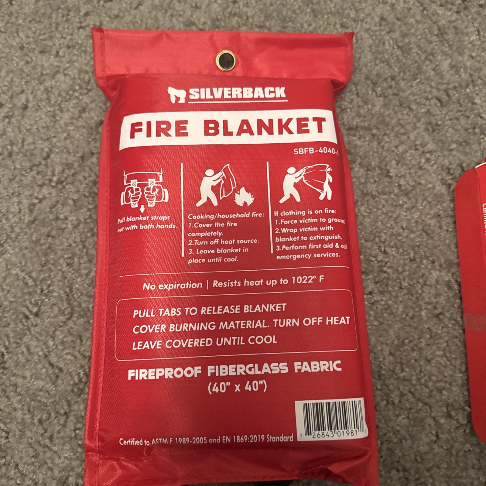 Silverback 40″ X 40″ Fireproof Fiberglass Fire Blanket
