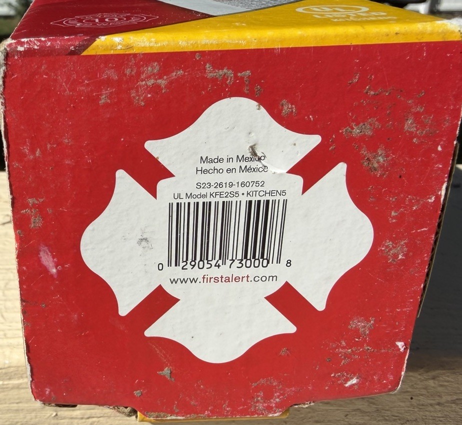 NEW First Alert 5-B:C Kitchen Fire Extinguisher For Liquids and Electrical Fires