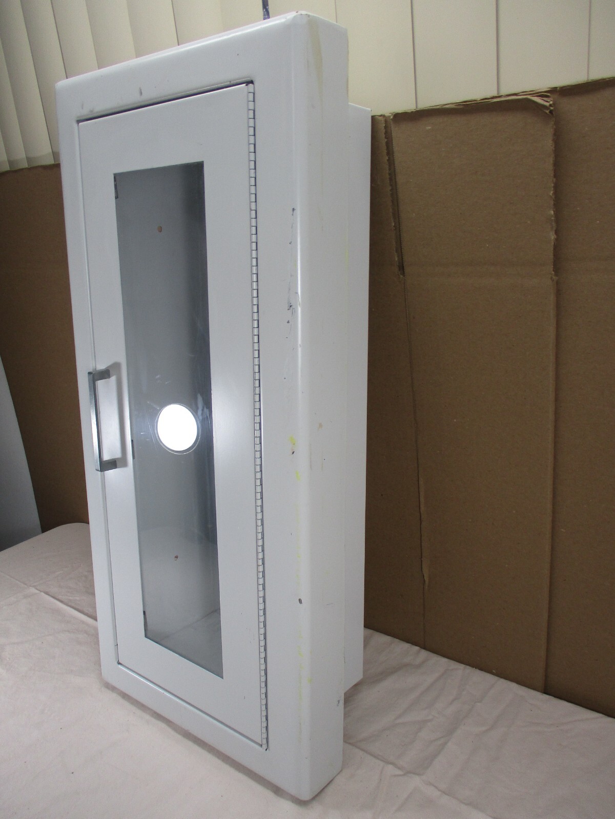 Larsen’s Fire Extinguisher Cabinet Full Acrylic Rolled Edge Semi Recessed (B)