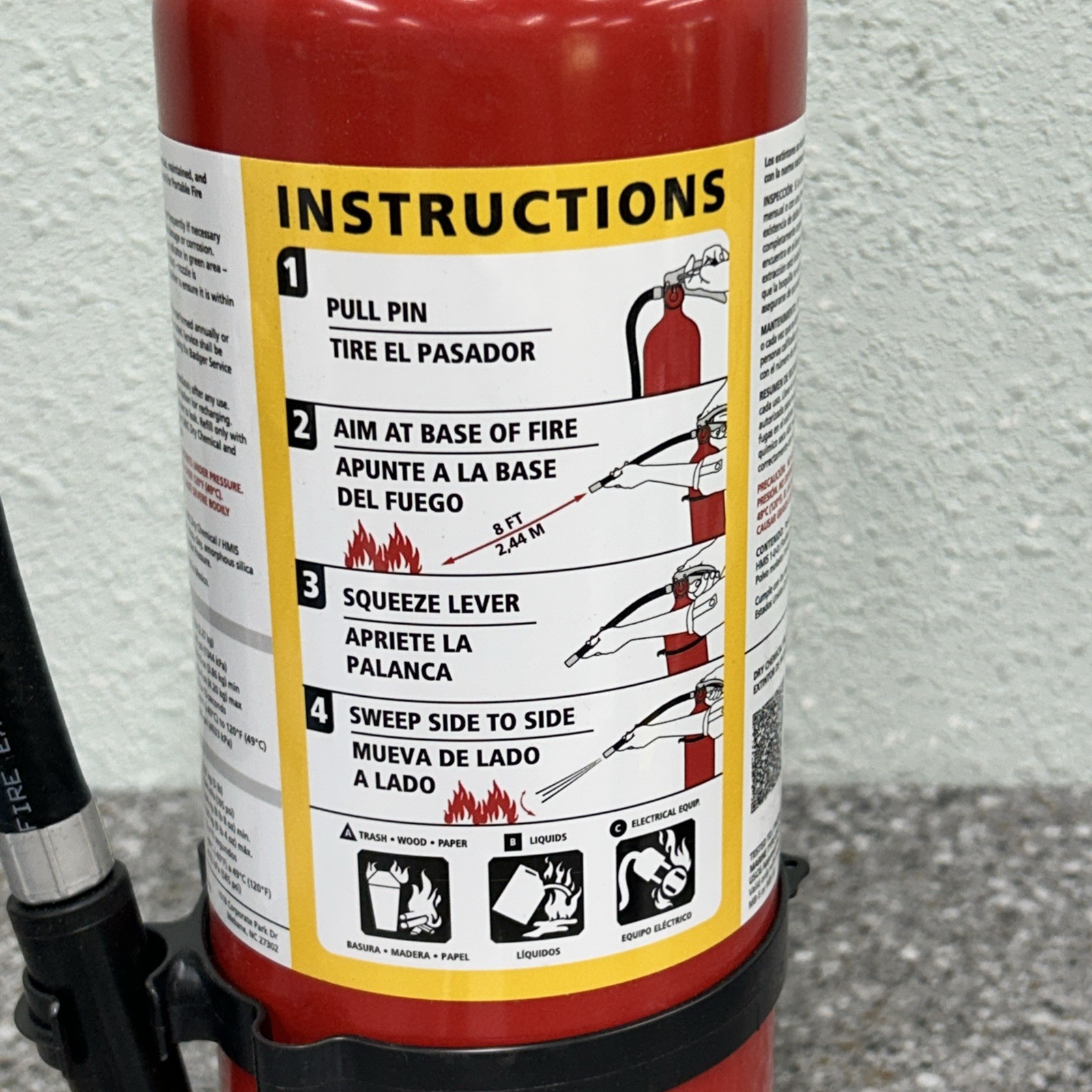BADGER Fire Extinguisher: 10 lb Extinguisher, STD-5MP-1 ABC 5 lb Agent Charge