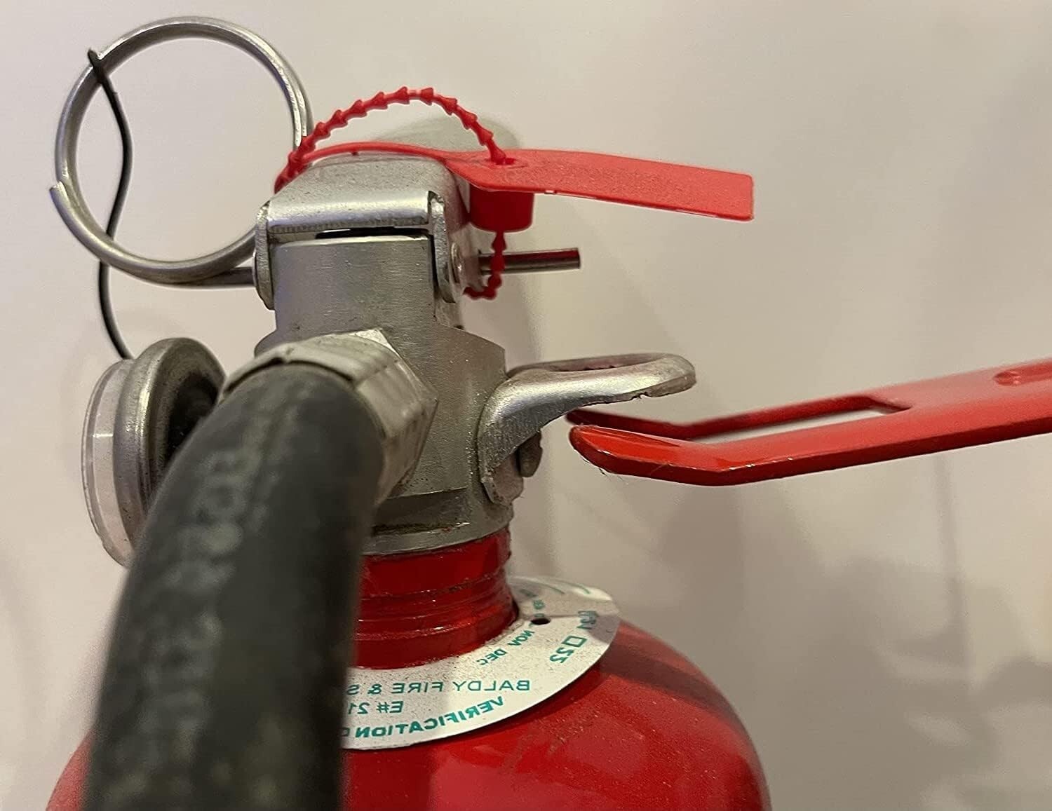 4 Pack Universal Fire Extinguisher Bracket Fire Extinguisher Mounts & Bracket…