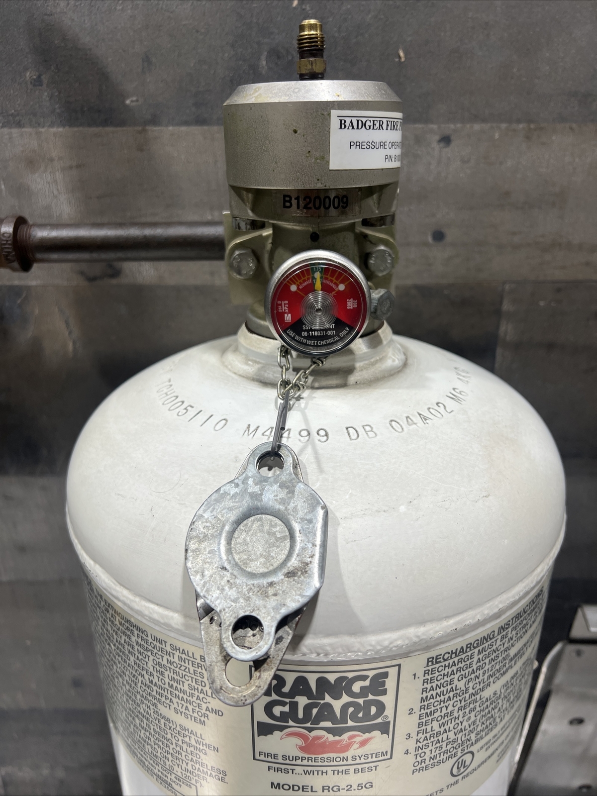 Badger Fire Protection Range Guard Wet Chemical Cylinder Model RG-2.5G. Used