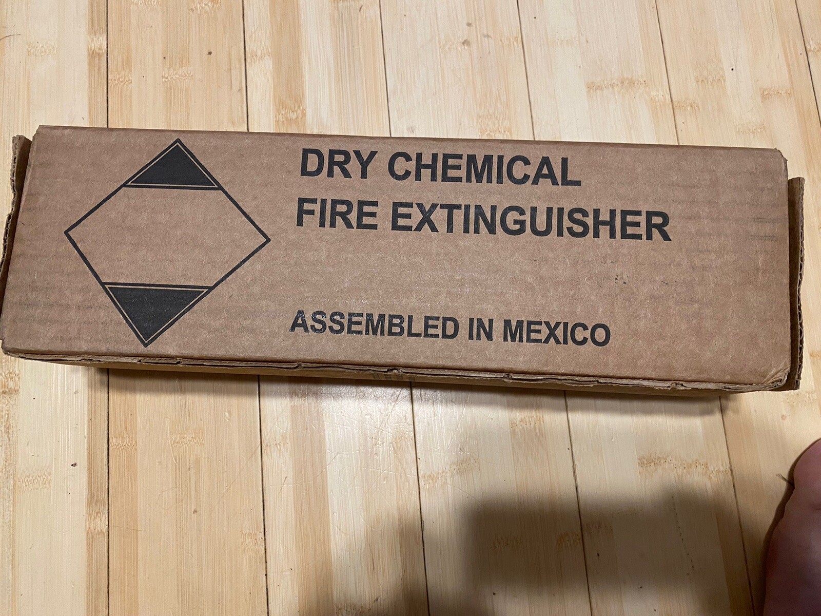 Fire Extinguisher with Easy Mount Bracket & Strap 1-A:10-B:C Dry Chemical ABC