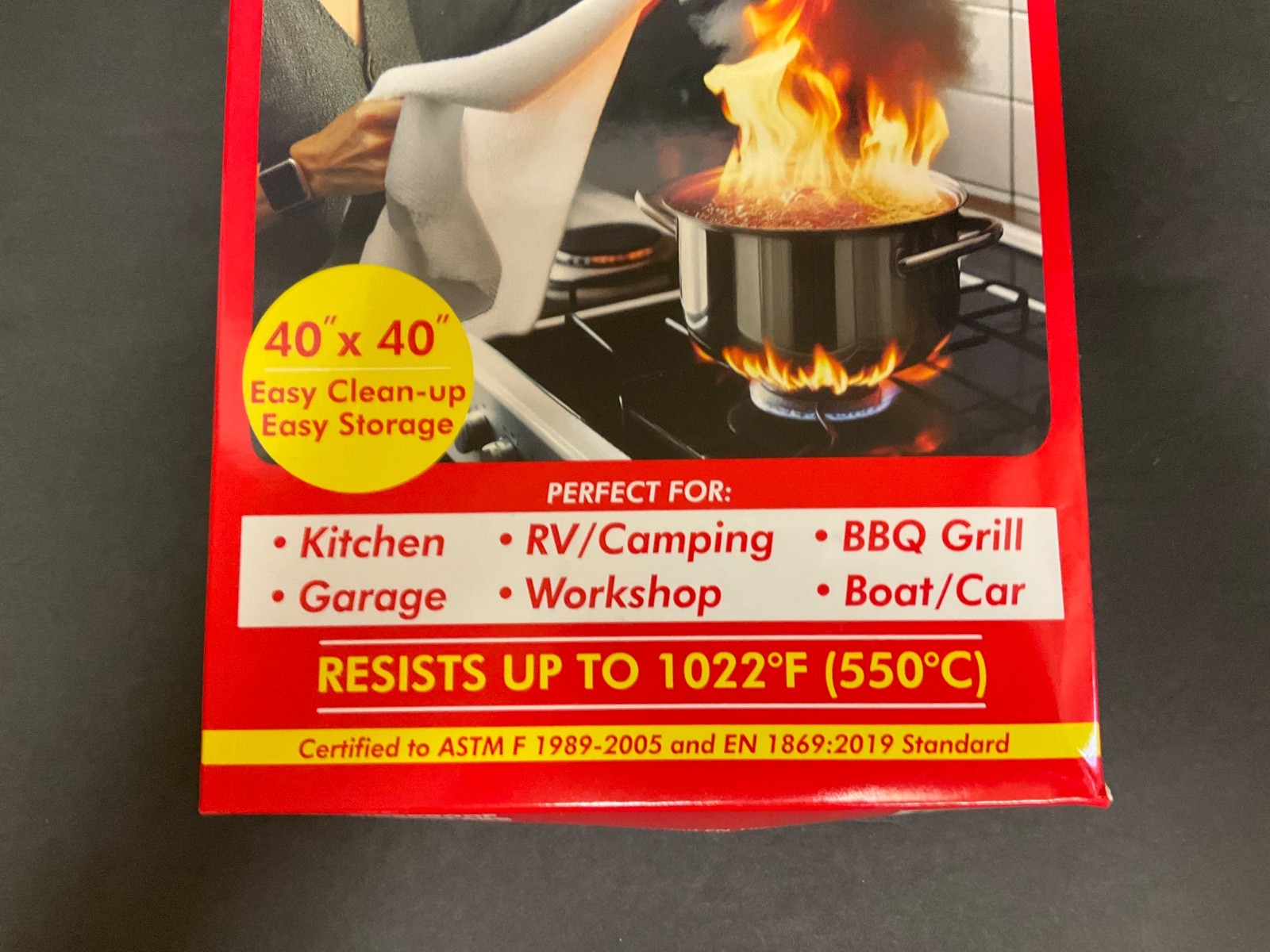 Silverback 40″ X 40″ Fireproof Fiberglass Fire Blanket
