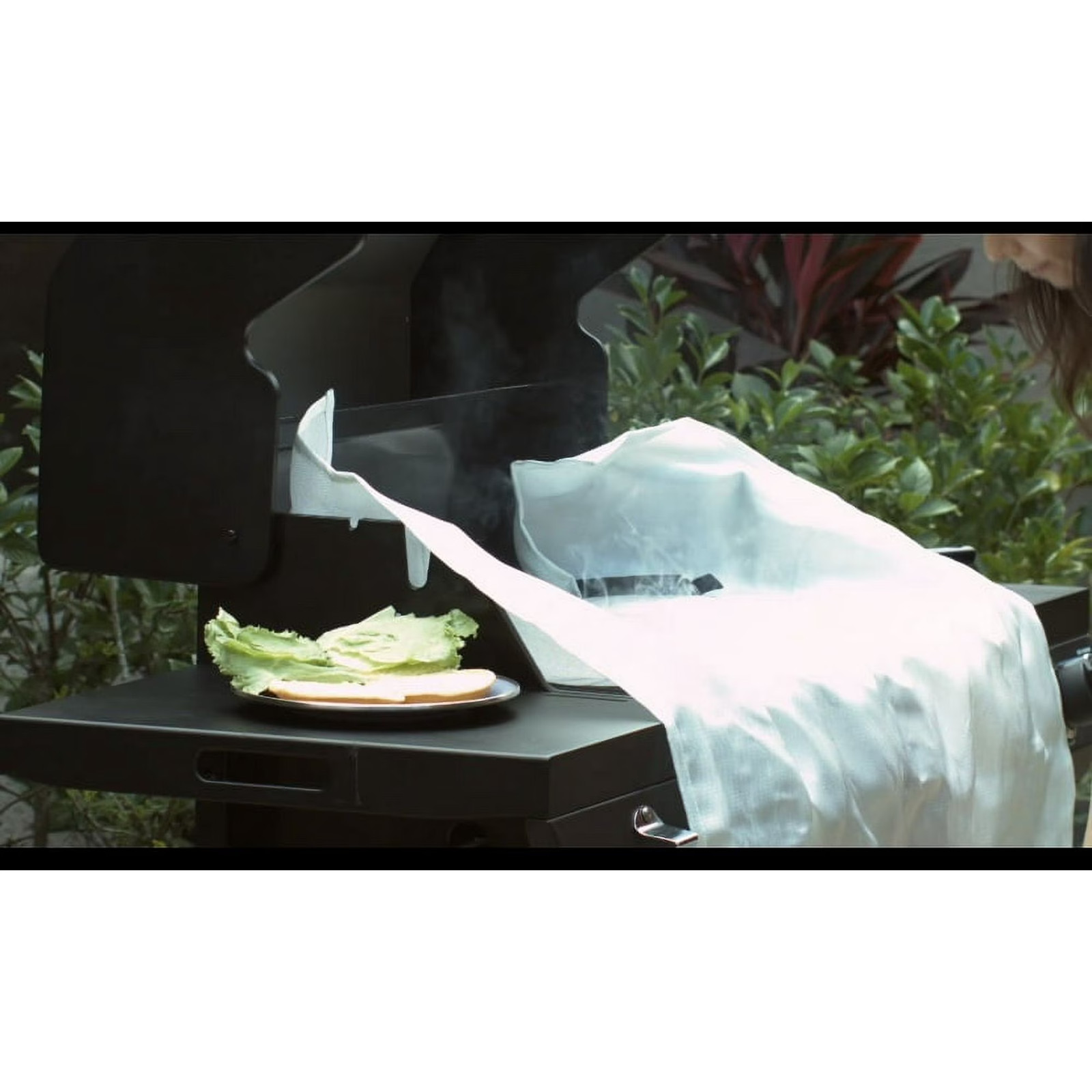 Fire blanket X-large flame-resistant fabric 72 x 72″ Unfolded Woven Fibreglass