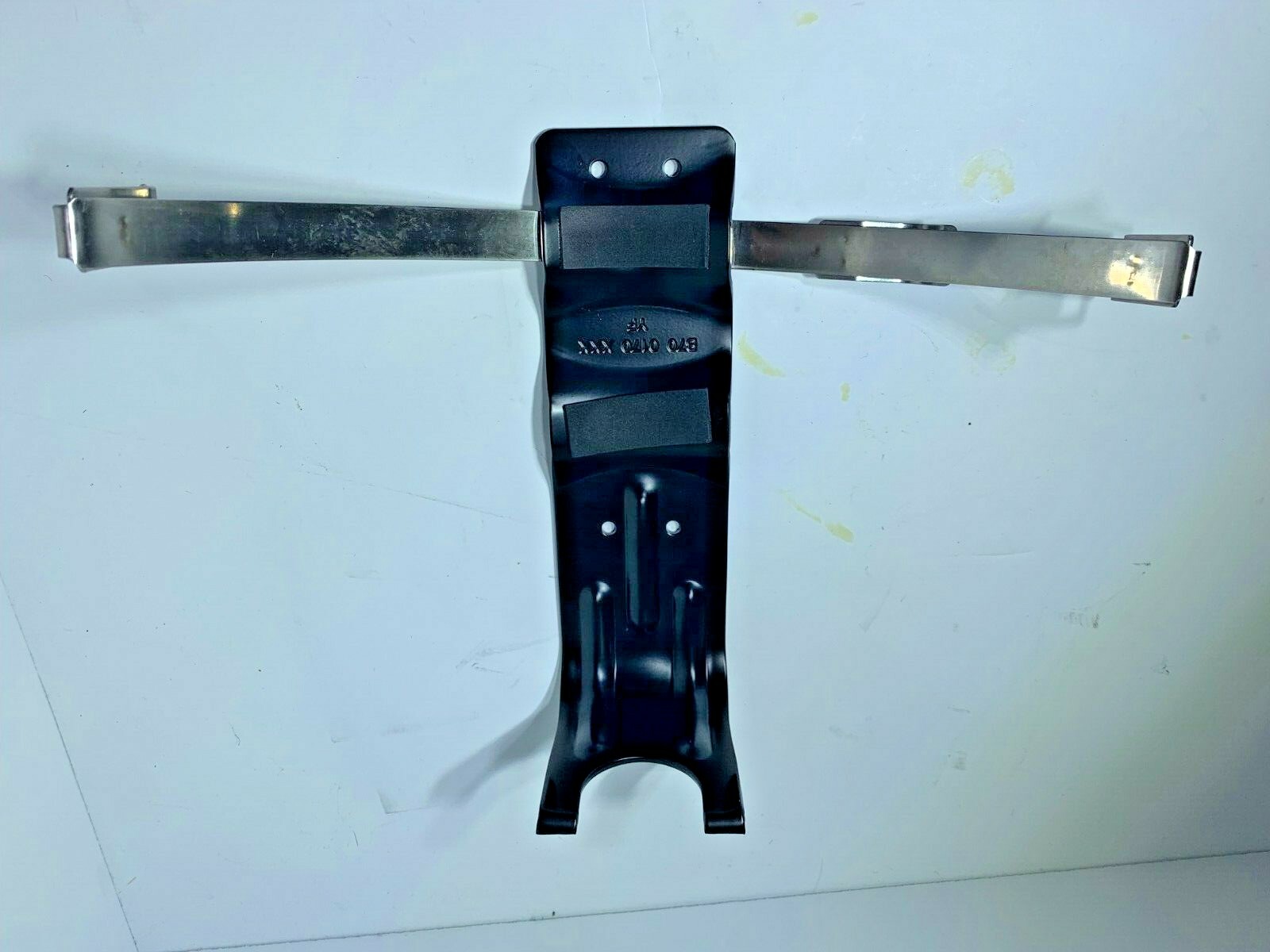 First Alert Fire Extinguisher Mounting Bracket *FIRE EXTINGUISHER NOT INCLUDED*