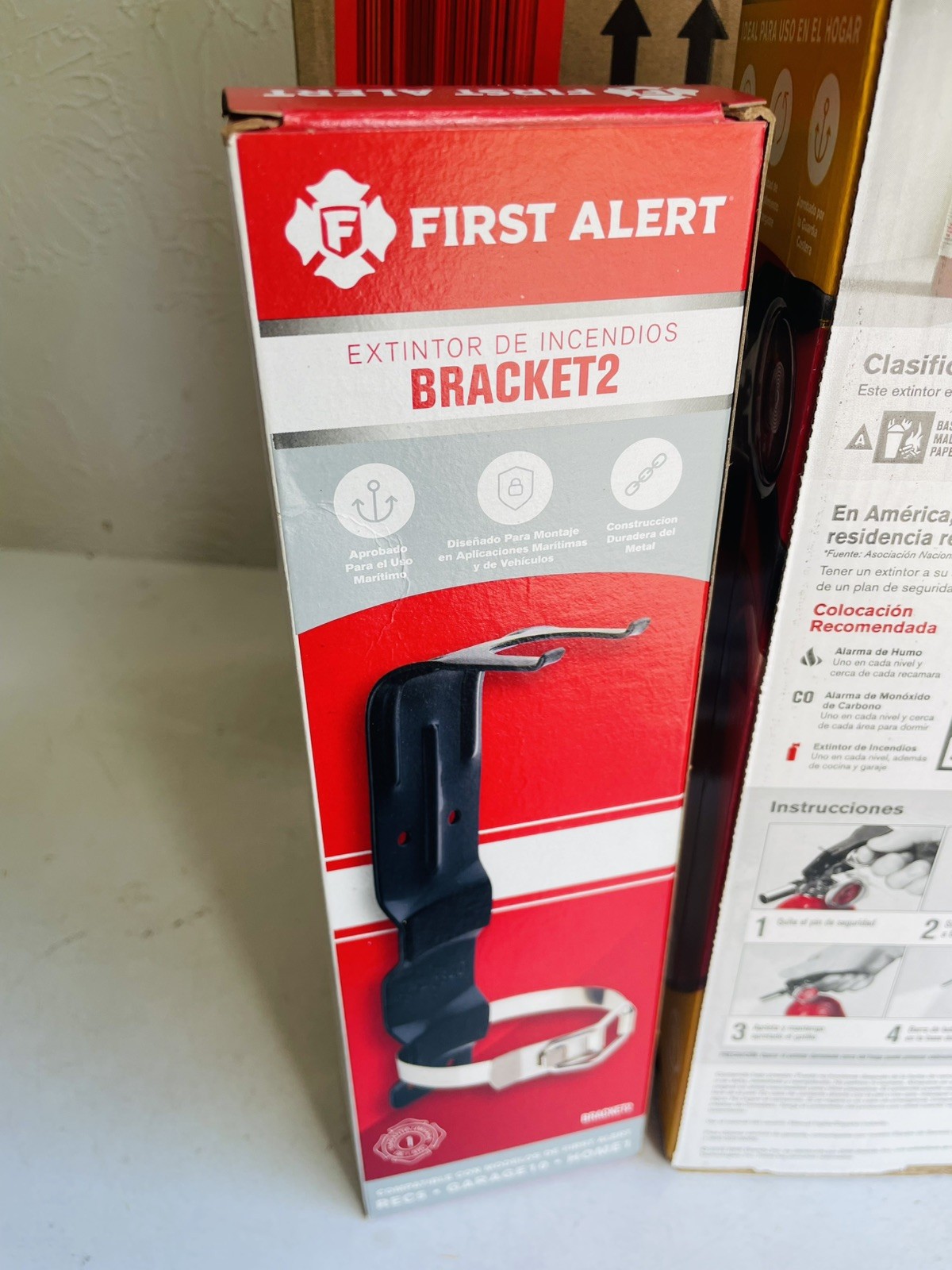 Set of 2 FIRST ALERT HOME1 Fire Extinguisher First Alert + Brackets Bracket2