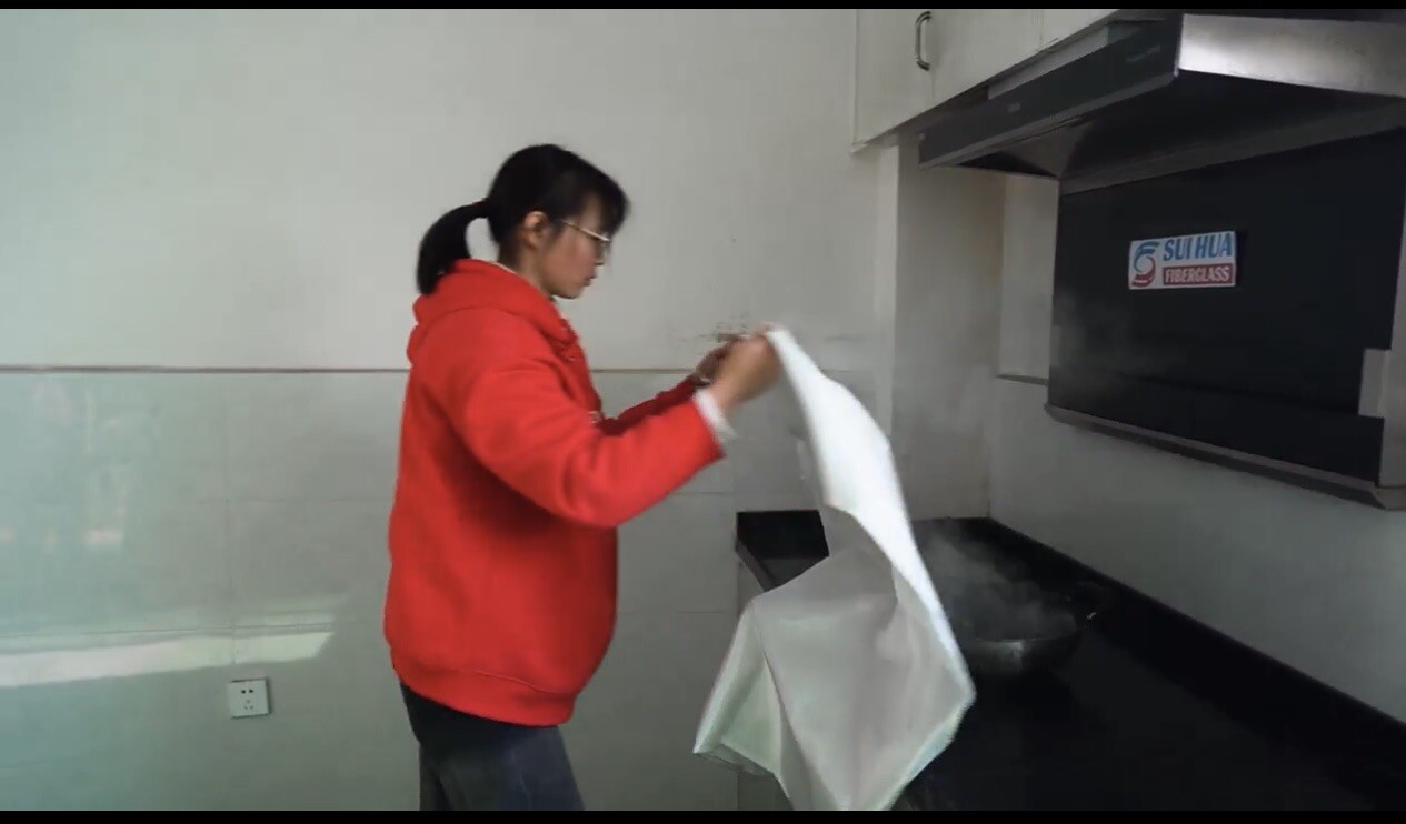 FIRE BLANKET, BE READY NOT SORRY! Ships From Within The USA!