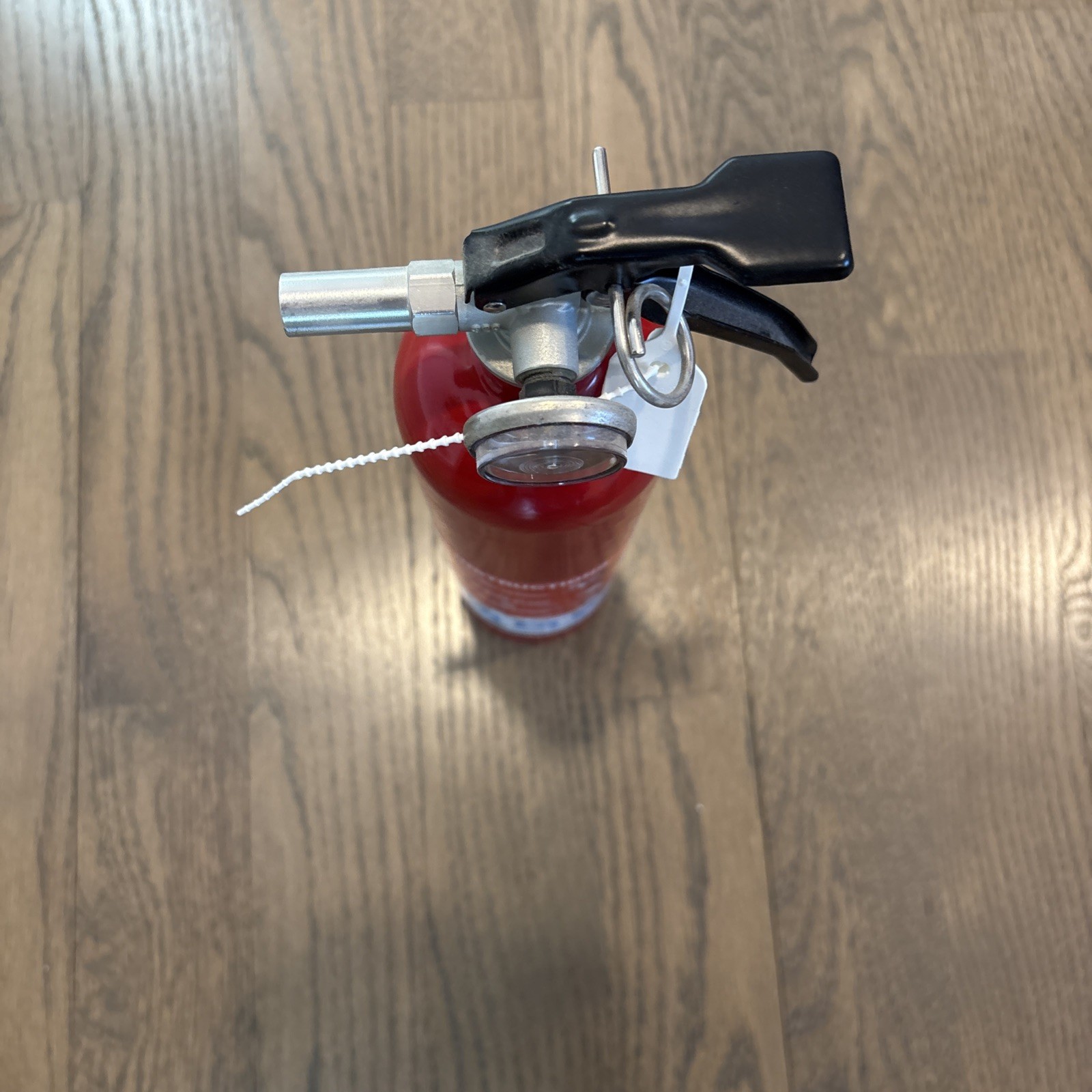 First Alert HOME1 Rechargeable Standard Home Fire Extinguisher UL Rated 1-A:10-B