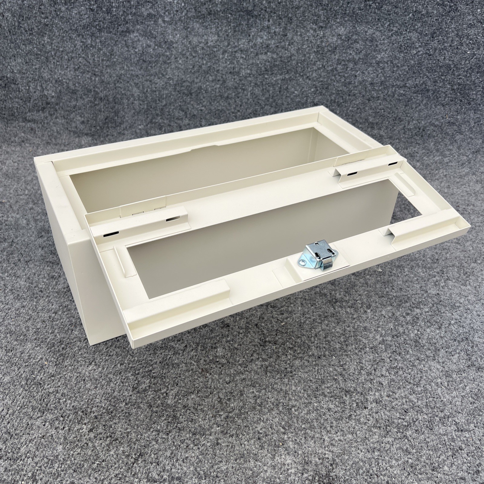 Zoro Select 35Gx48 Fire Extinguisher Cabinet, Surface Mount, 17 15/16 In New Oth