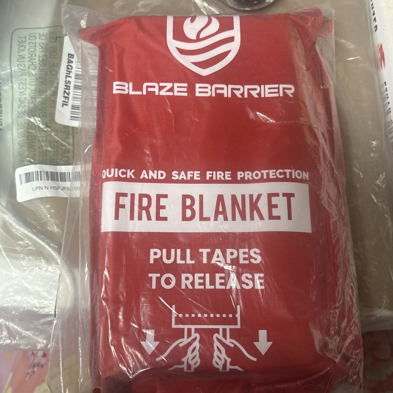 NEW Blaze Barrier Fire Blankets 2-Pack Emergency Fiberglass 40×40″ Home Kitchen