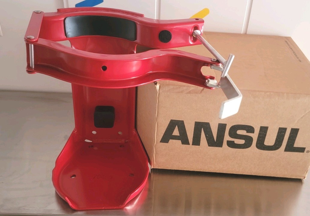 NEW Ansul Heavy Duty Fire Extinguisher Bracket – Part 79456