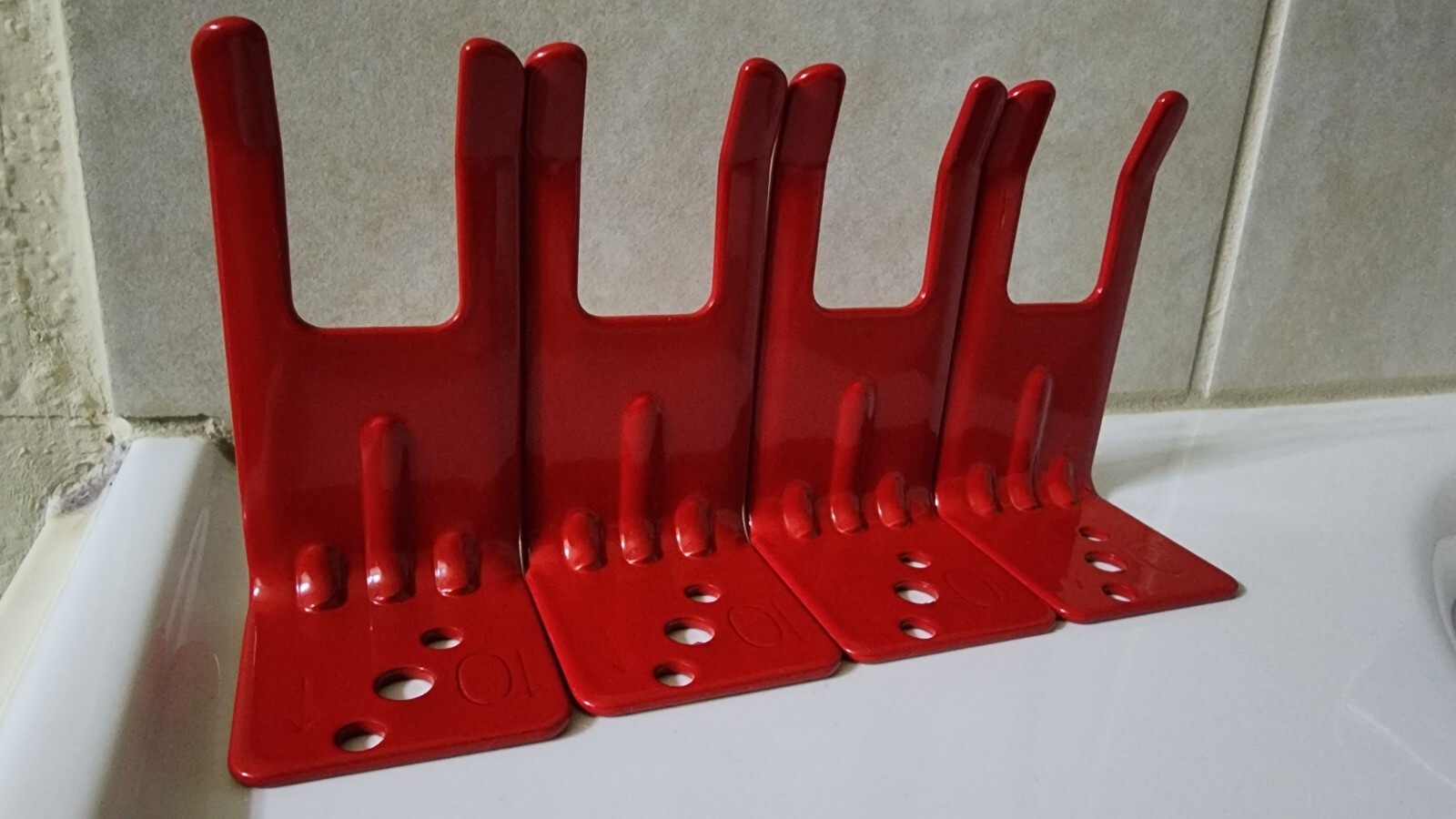 (25) 10LB  New UNIVERSAL Fire Extinguisher Bracket Hook Amerex Wall Mount Hanger