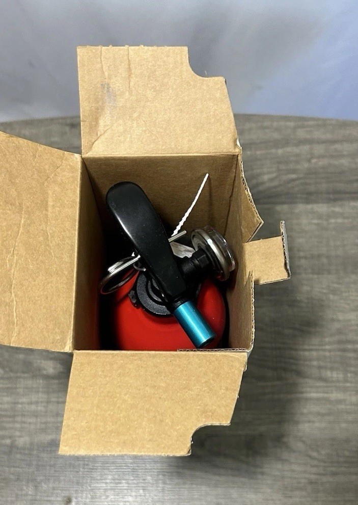 KIDDE ~ KITCHEN FIRE EXTINGUISHER ~ EASY MOUNT BRACKET ~ RESSP ~ DRY CHEMICAL