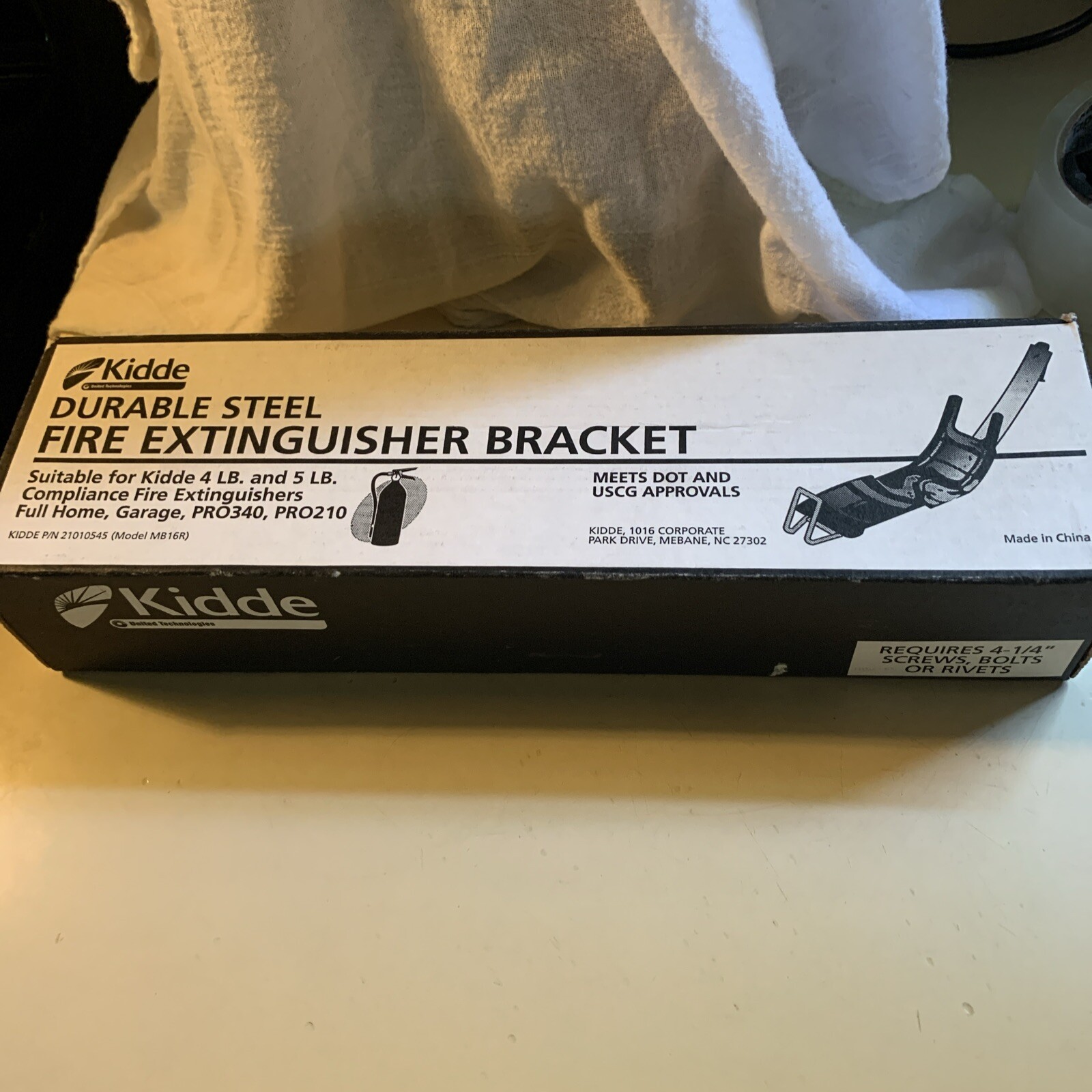 Kidde – 21010545 – 5 lb. – Multiple Use Fire Extinguisher Retention Bracket