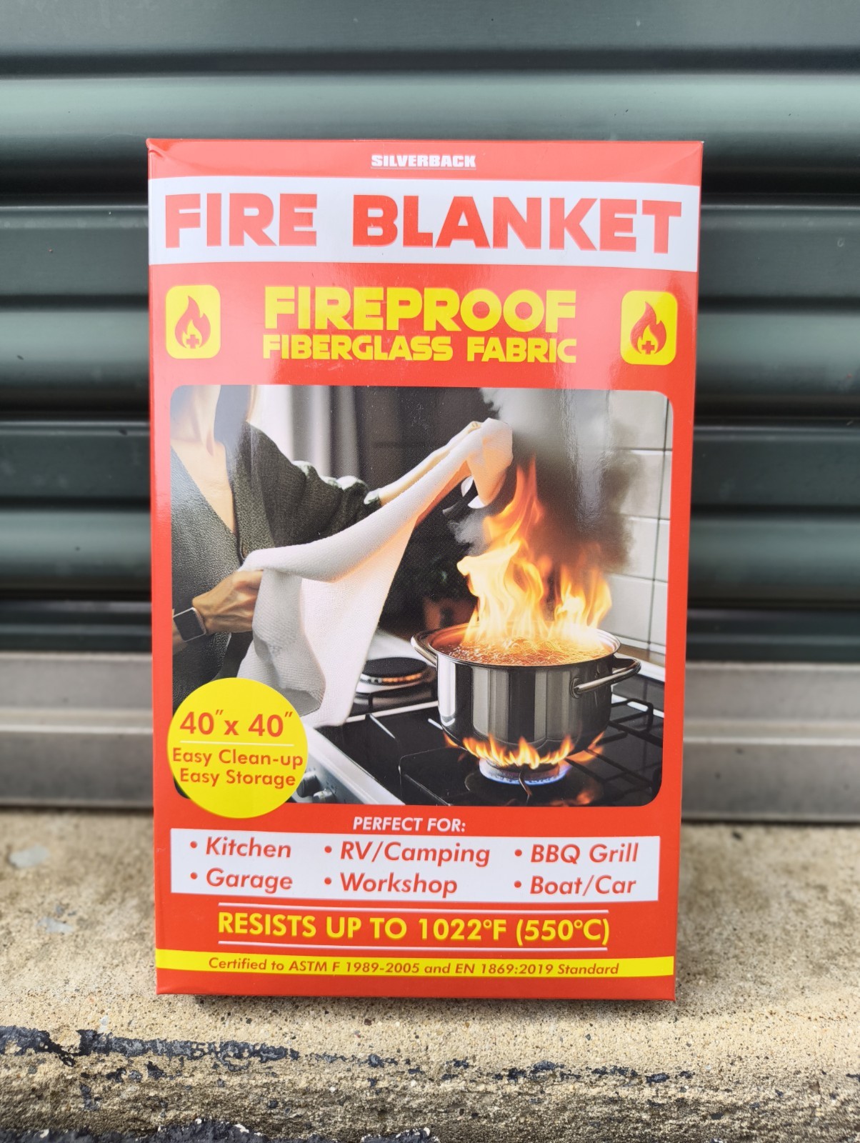 Silverback 40″ X 40″ Fireproof Fiberglass Fire Blanket