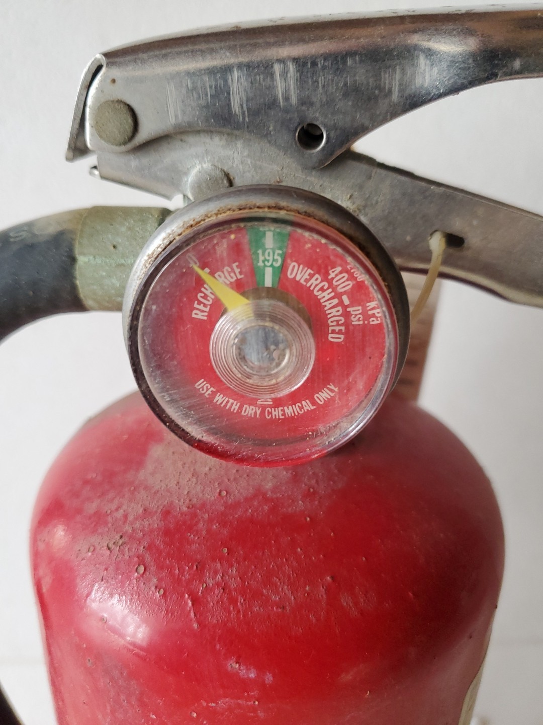Model 424 Amerex multi-purpose dry chemical 5 pound fire extinguisher NeedsRechg
