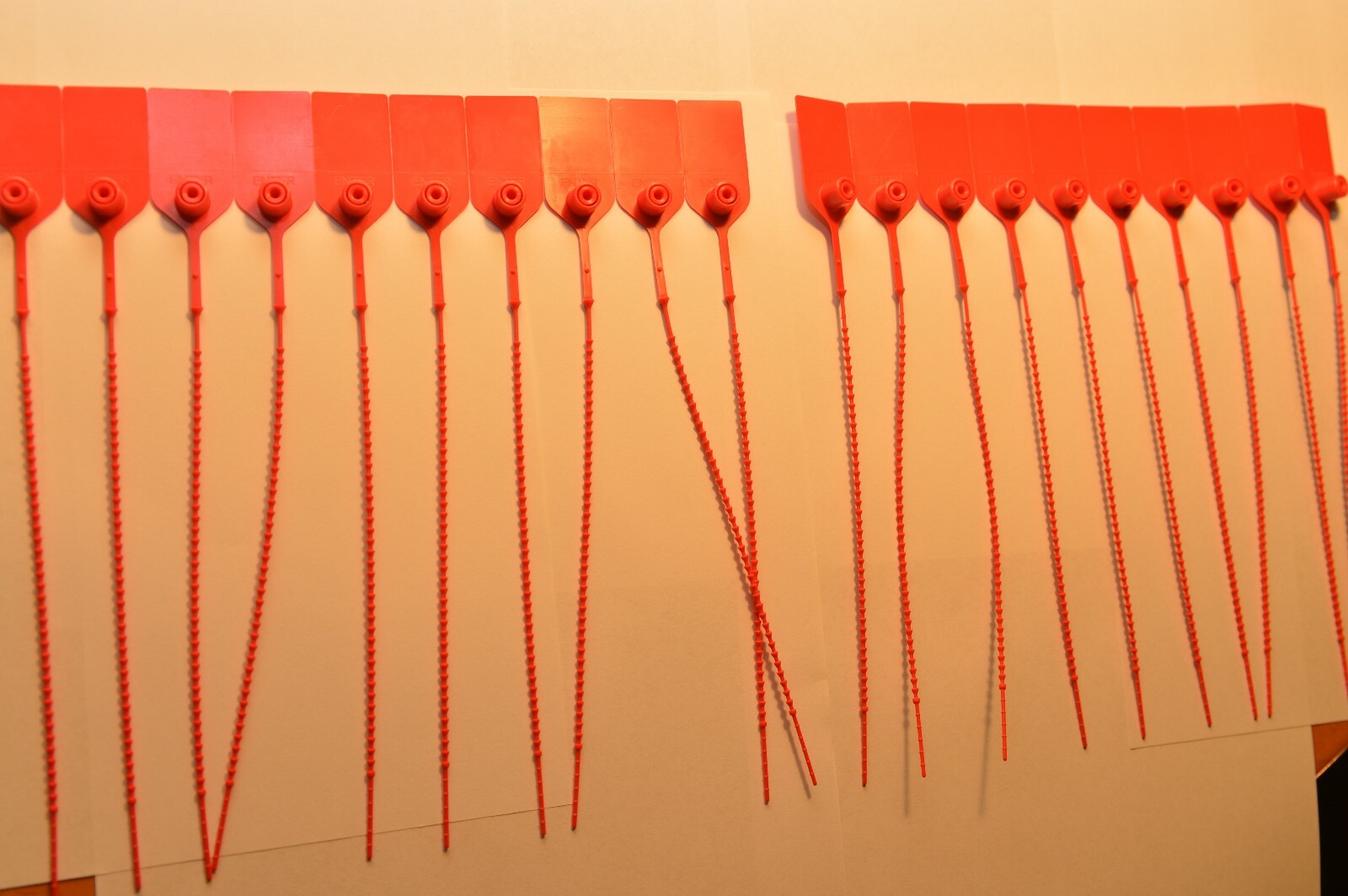 20 FIRE EXTINGUISHER TAMPER PROOF “FLAG” SAFETY SEALS (RED) U.L. APPROVED