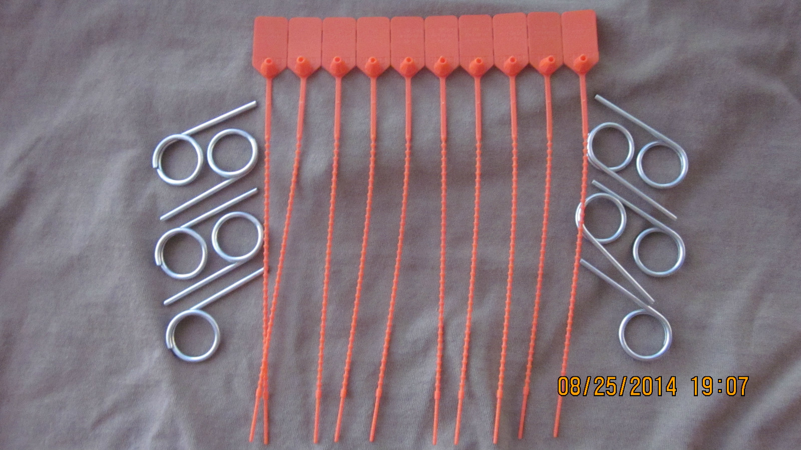🔥🧯25-TAMPER FLAG SEALS (YOU CHOOSE COLOR) & 20 Fire Extinguisher Pull Pins🔥🧯